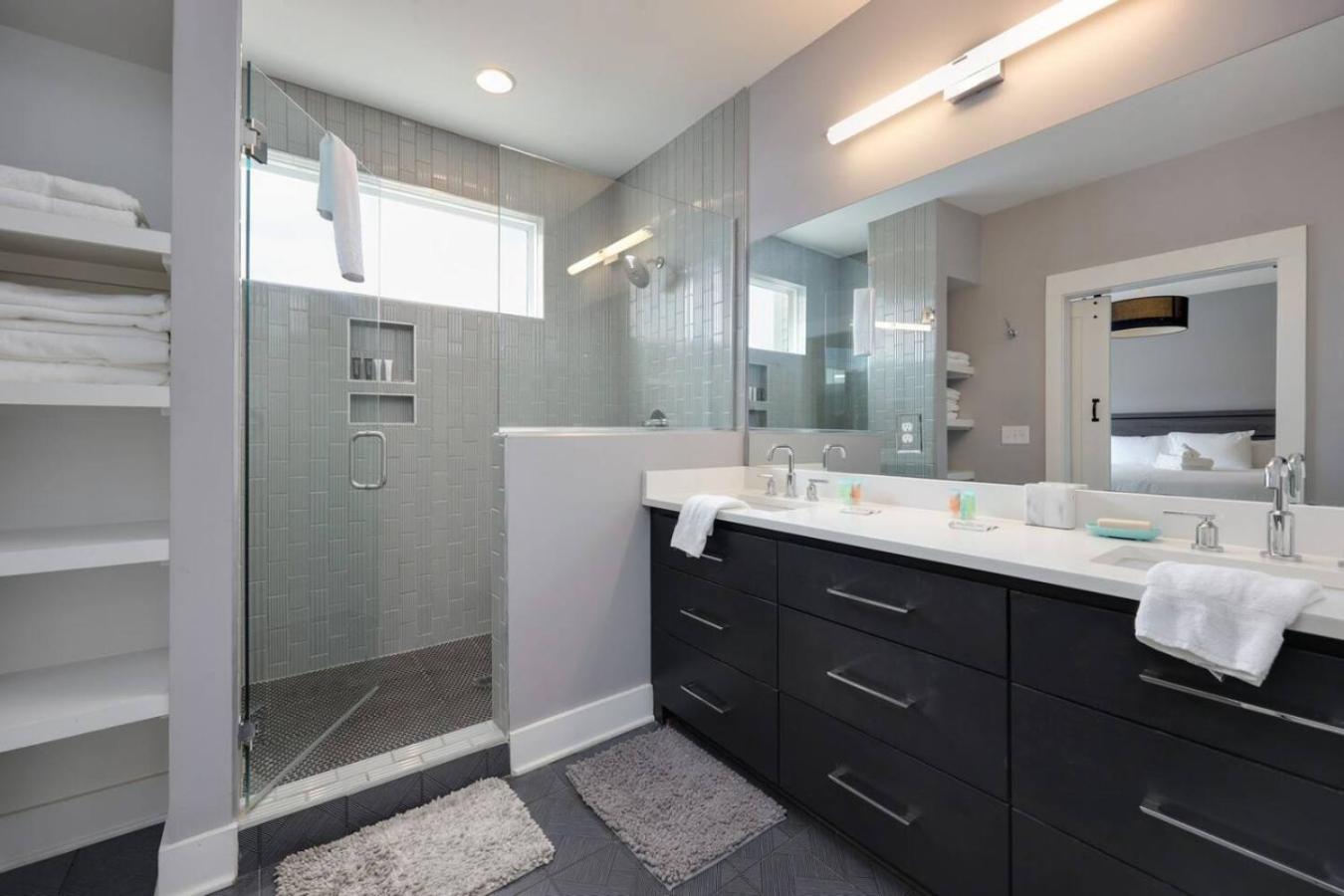 Holiday home Southside Extraordinaire Walk To Gulch Lux Four Bedroom *