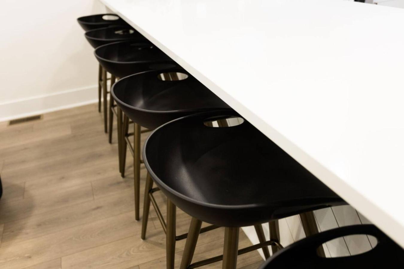 Super Luxury Maximum Space Gorgeous Decor Nashville