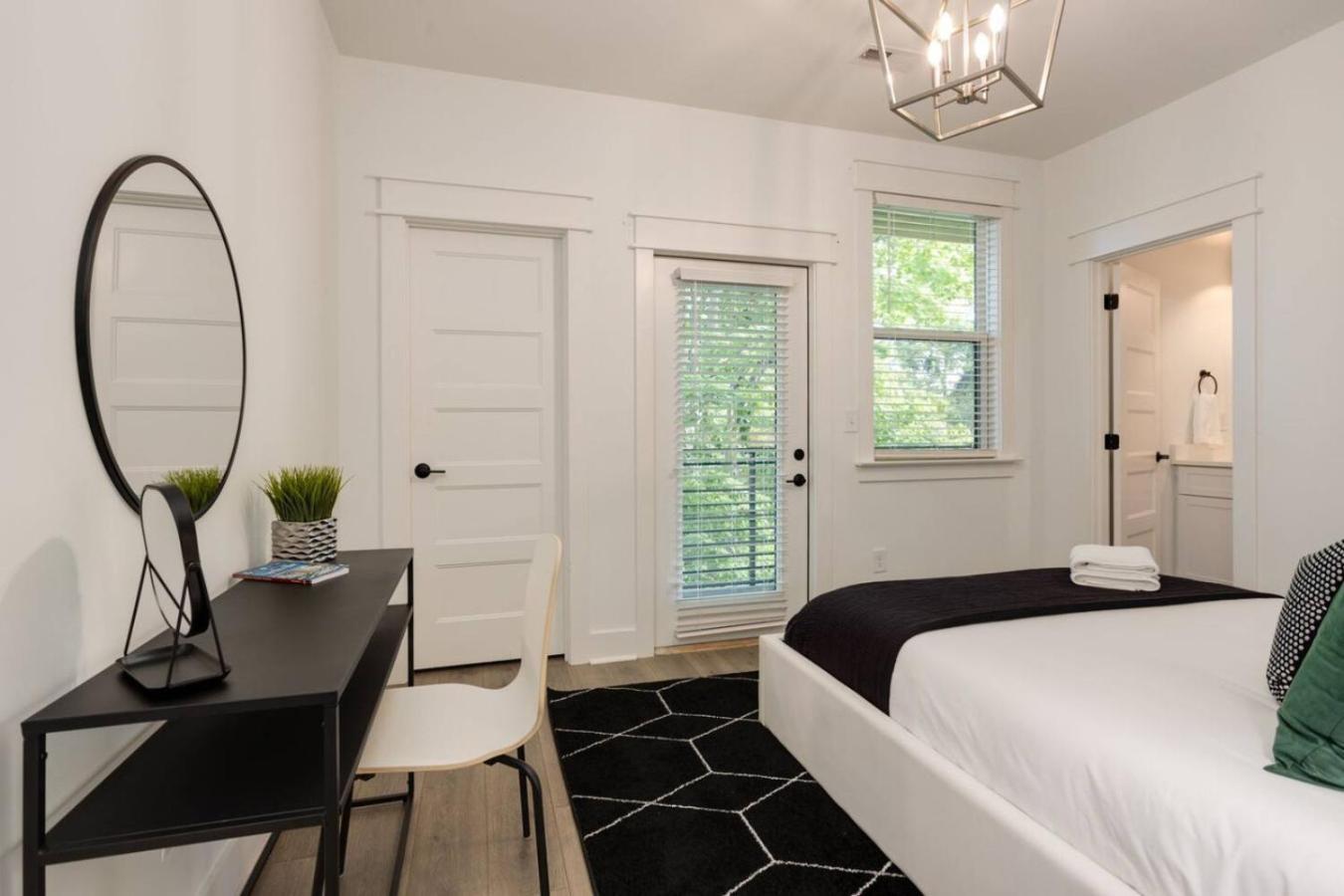 Super Luxury Maximum Space Gorgeous Decor Holiday home *
