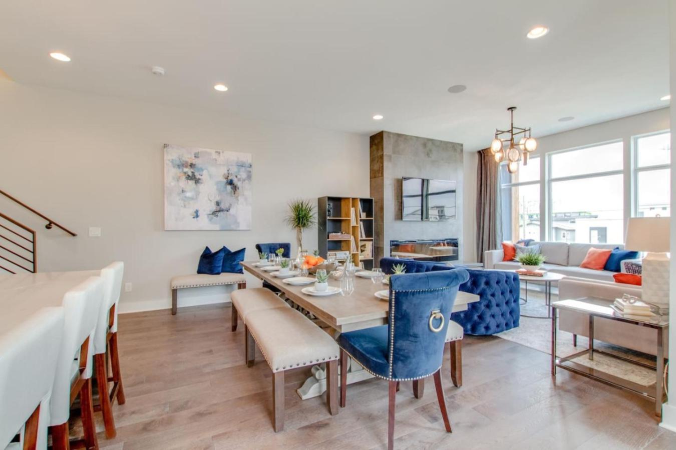 Holiday home The Dove Downtown Modern Huge Rooftop Deck Gulch Nashville