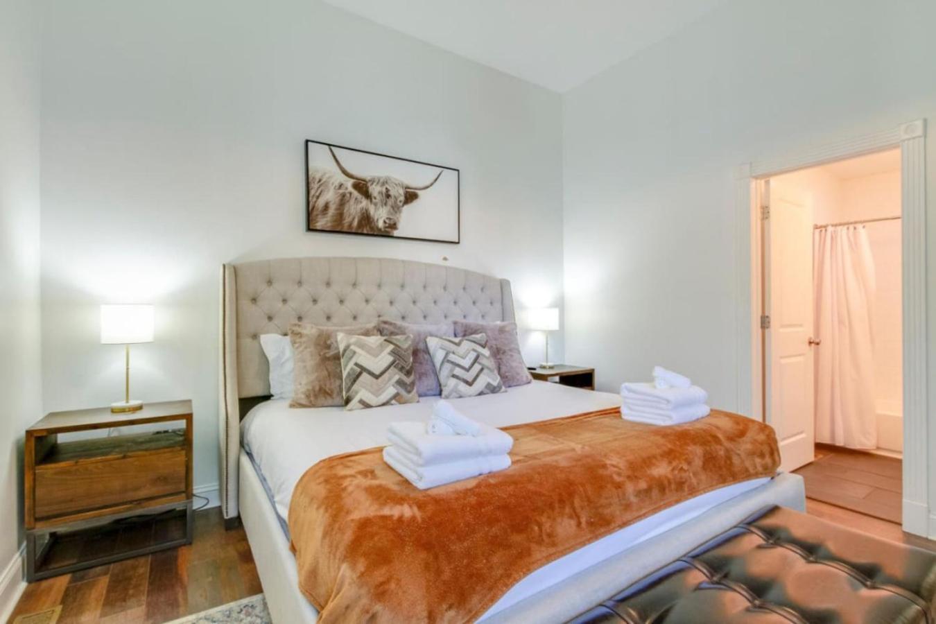 Holiday home East Nash Enclave Movie Private Yard Nashville