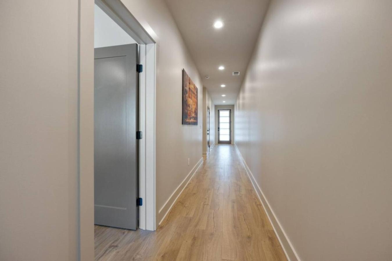Tennessee Whiskey Townhome 4bd 4.5bth *