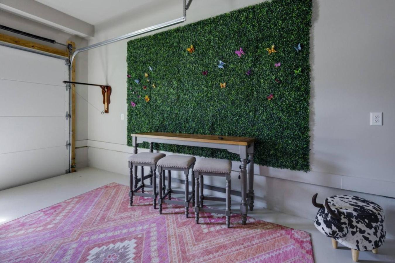 Holiday home Dolly And Denim 4 Bedroom 4.5 Bath With Spacious Rooftop