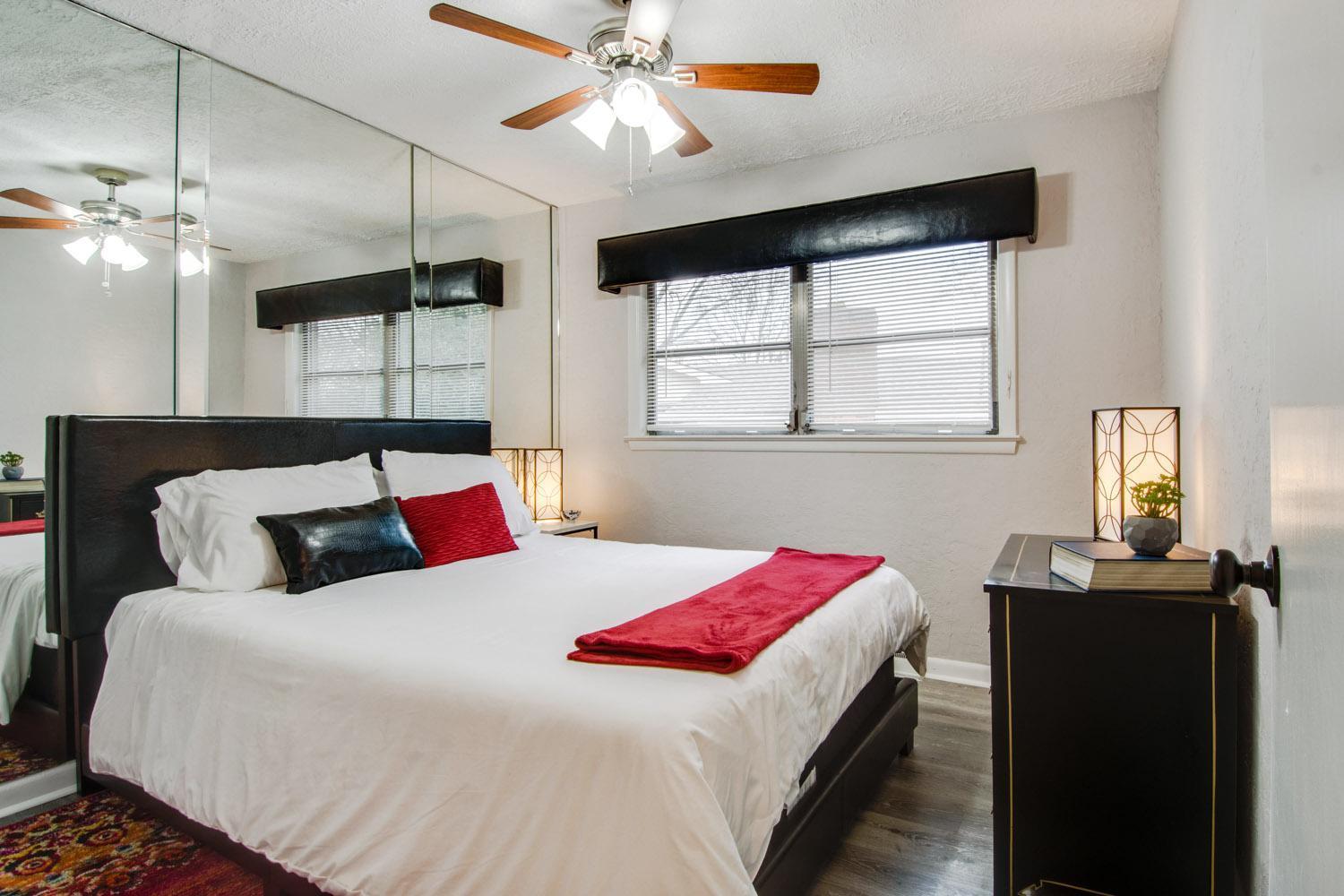 Gather And 10 Min From Downtown Holiday home *