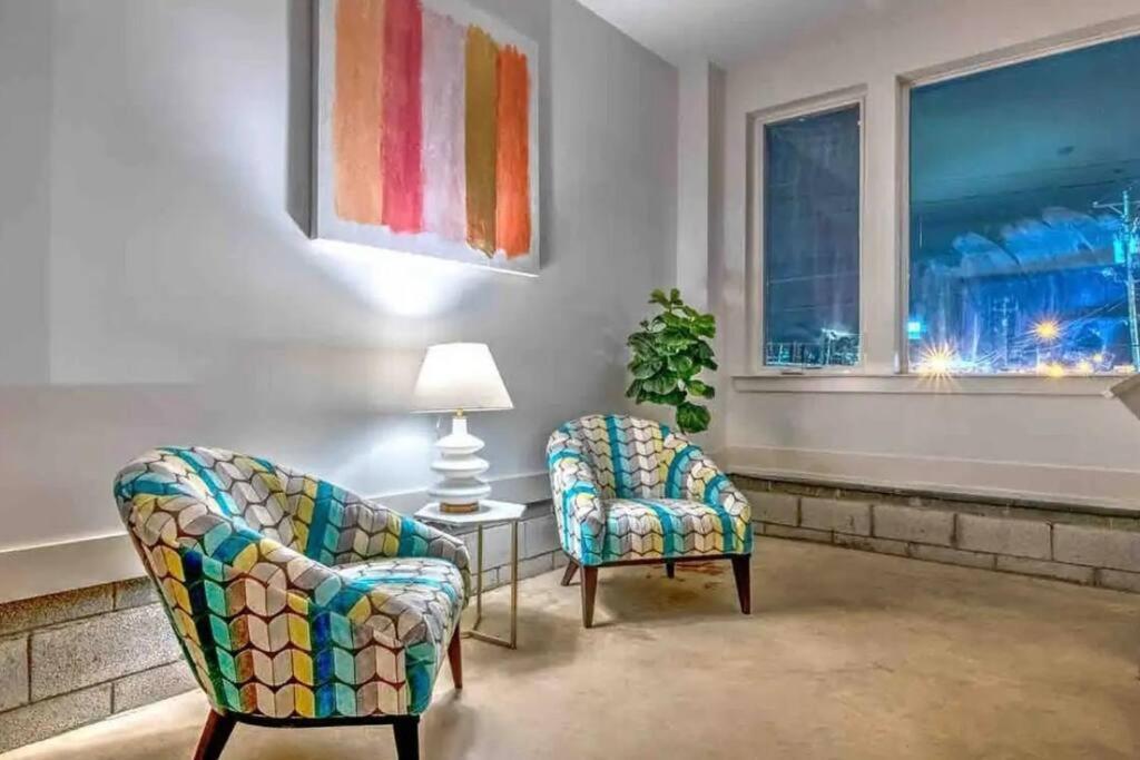 North Luxury Home! Perfect For Large Groups!