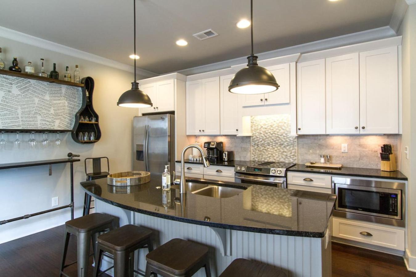 Holiday home Downtown Dream Extra Bedding Minutes To Broadway *