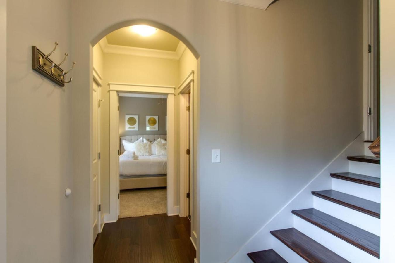 Holiday home Downtown Dream Extra Bedding Minutes To Broadway Nashville