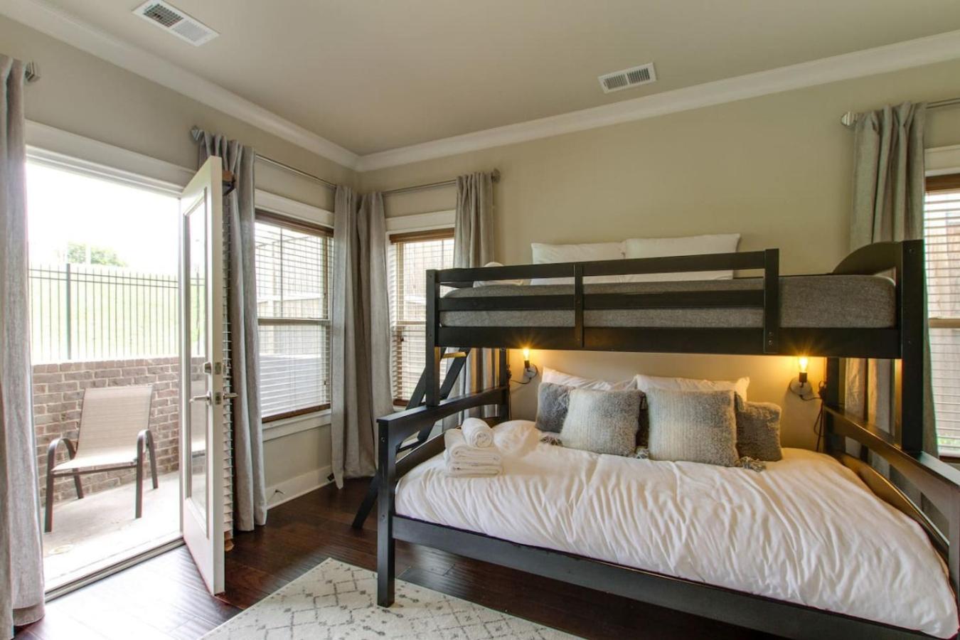 Downtown Dream Extra Bedding Minutes To Broadway * Nashville