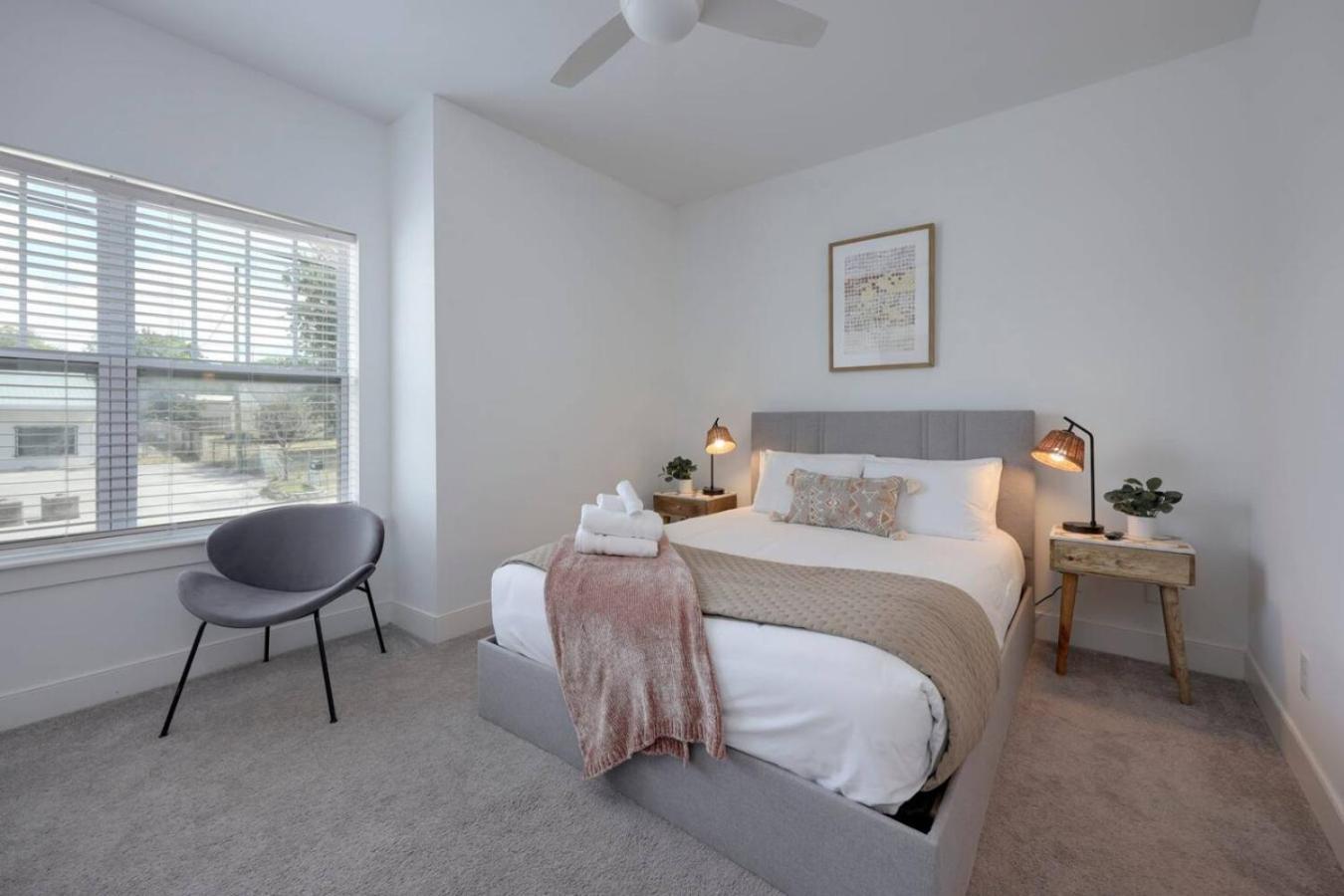 Holiday home Double Townhomes Elegant Design Big Groups Nashville