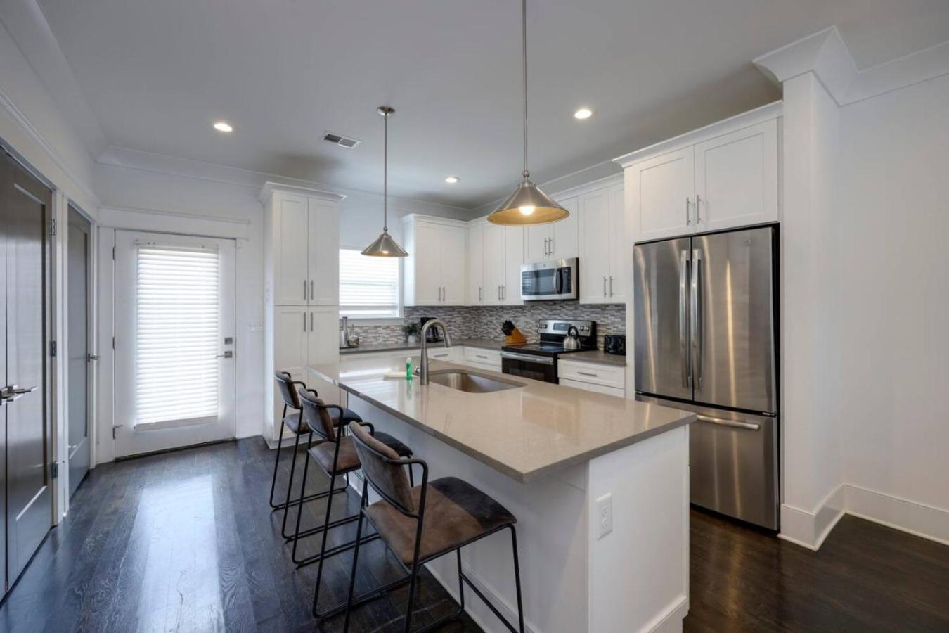 Double Townhomes Elegant Design Big Groups Holiday home Nashville