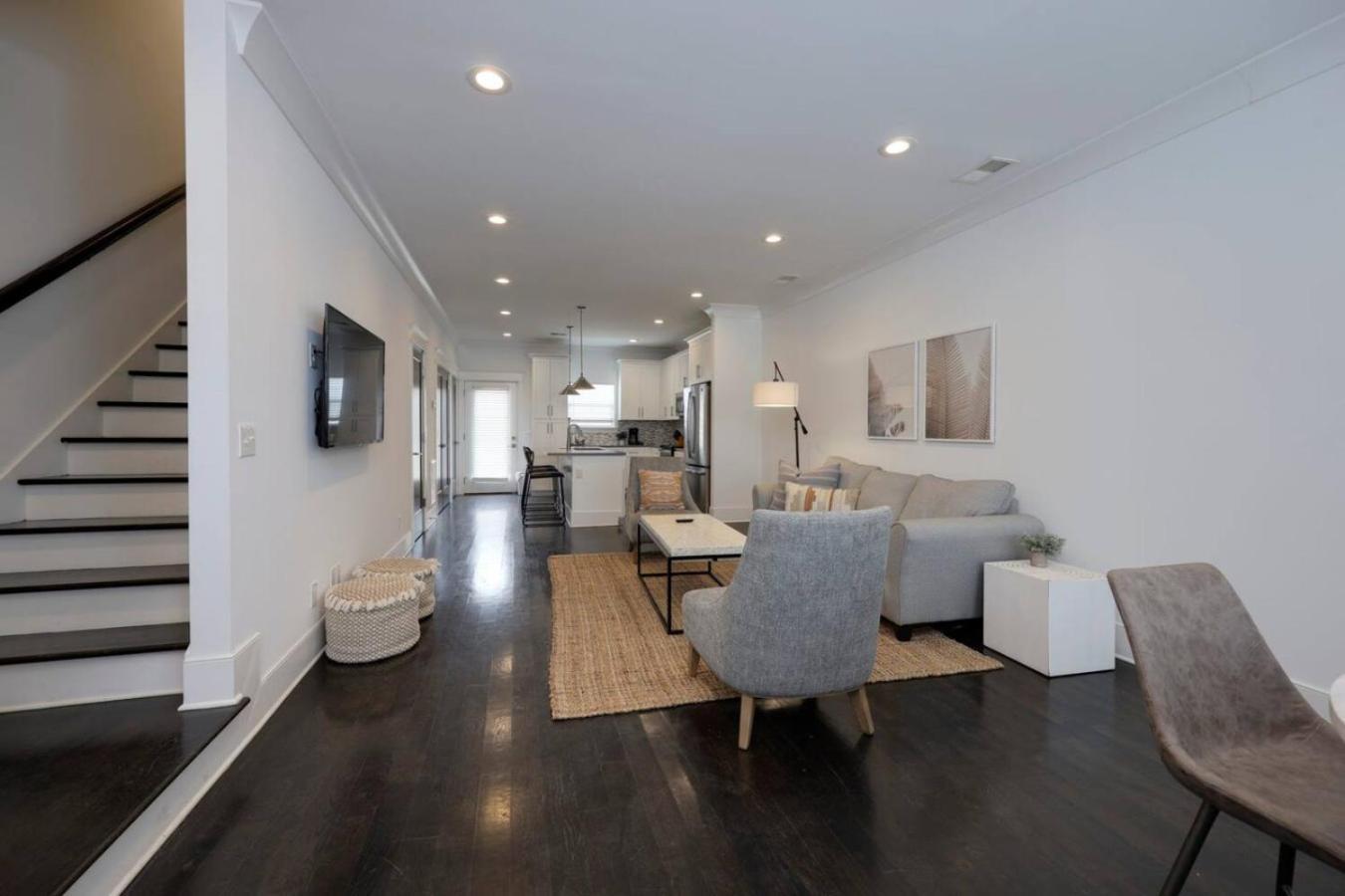 Double Townhomes Elegant Design Big Groups Holiday home *