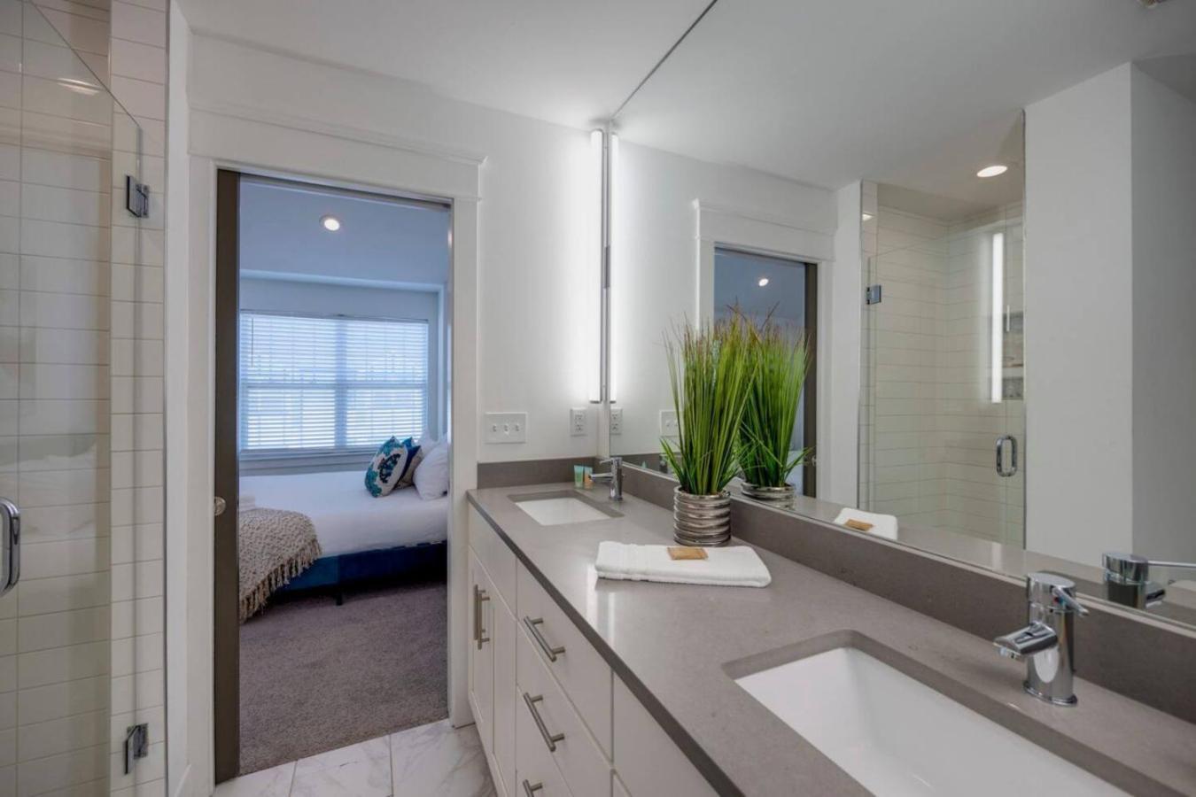 Two Gorgeous Homes Twenty Guests Amazing Location * Nashville