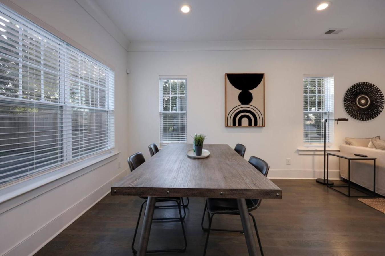 Two Spectacular Homes For Twenty Guests With Outdoor Patio * Nashville