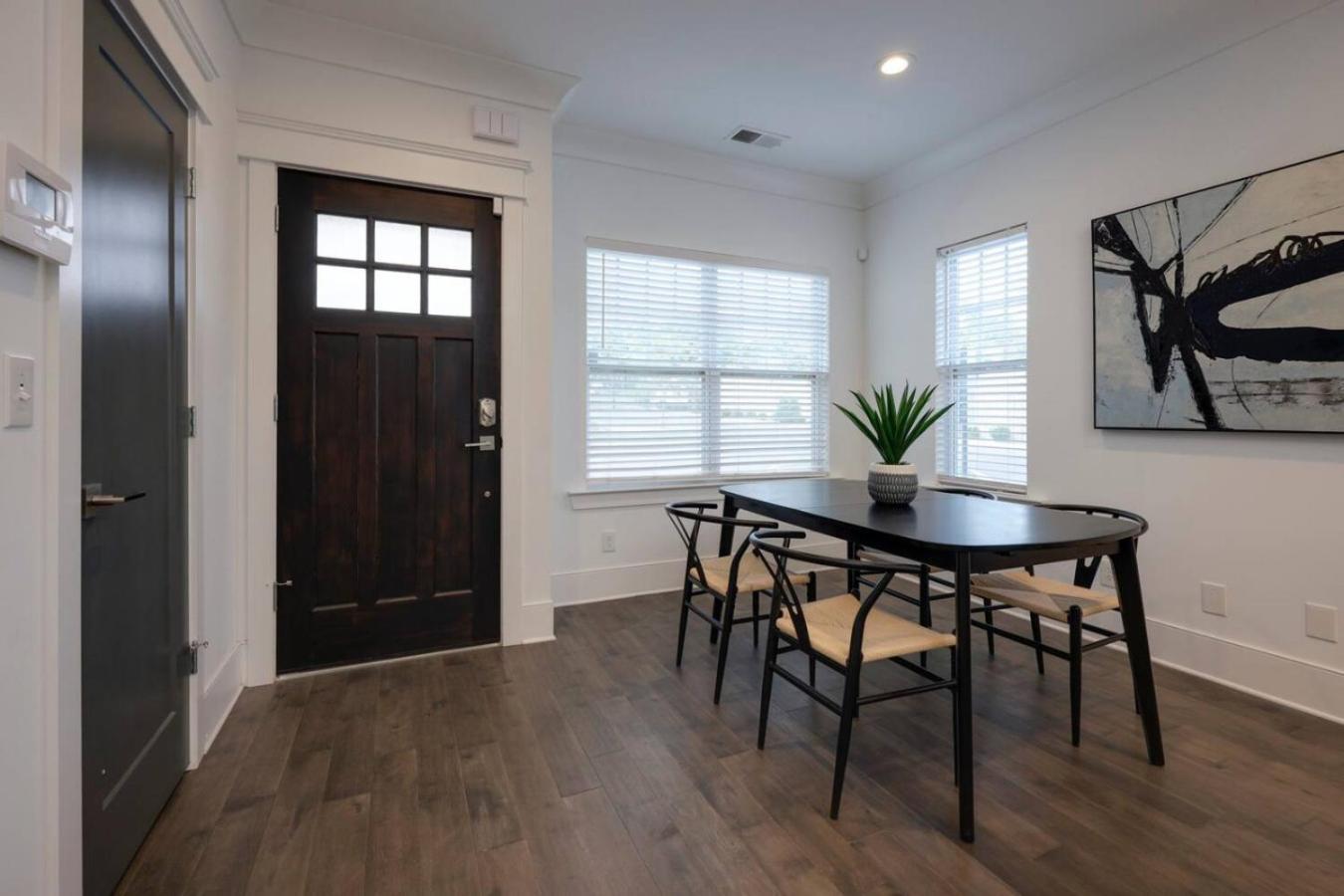 Two Gorgeous Homes Twenty Guests Amazing Location