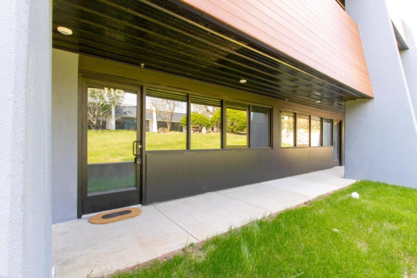 Vibrant Retreat - South * Nashville
