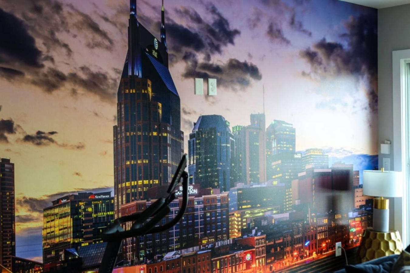 Metro Charm - Rooftop Lounge - Hot Tub Nashville