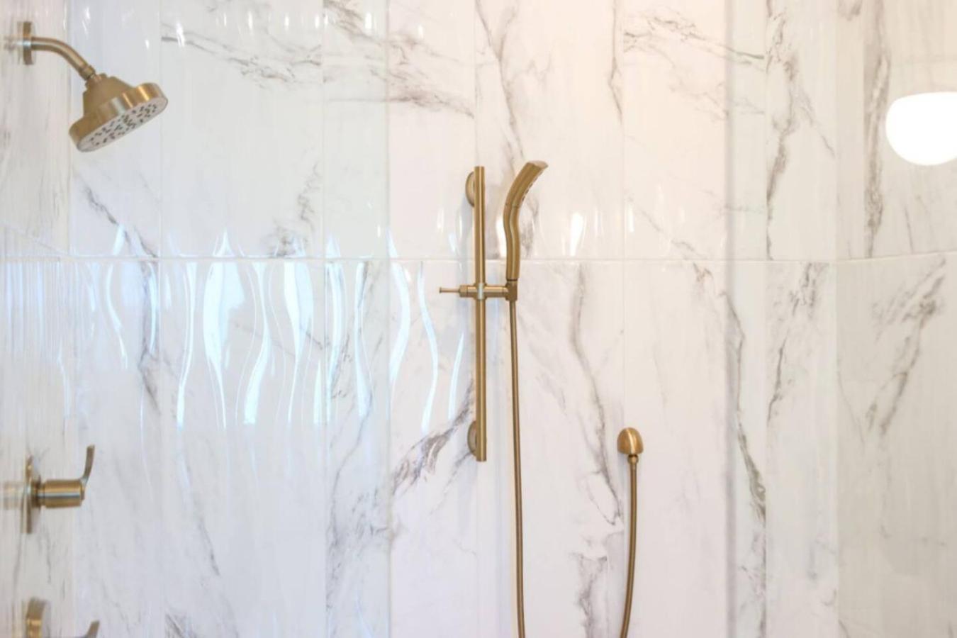 Metro Charm - Rooftop Lounge - Hot Tub Holiday home Nashville