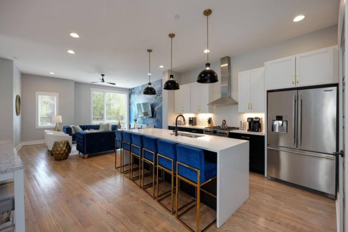 Metro Charm - Rooftop Lounge - Hot Tub Nashville