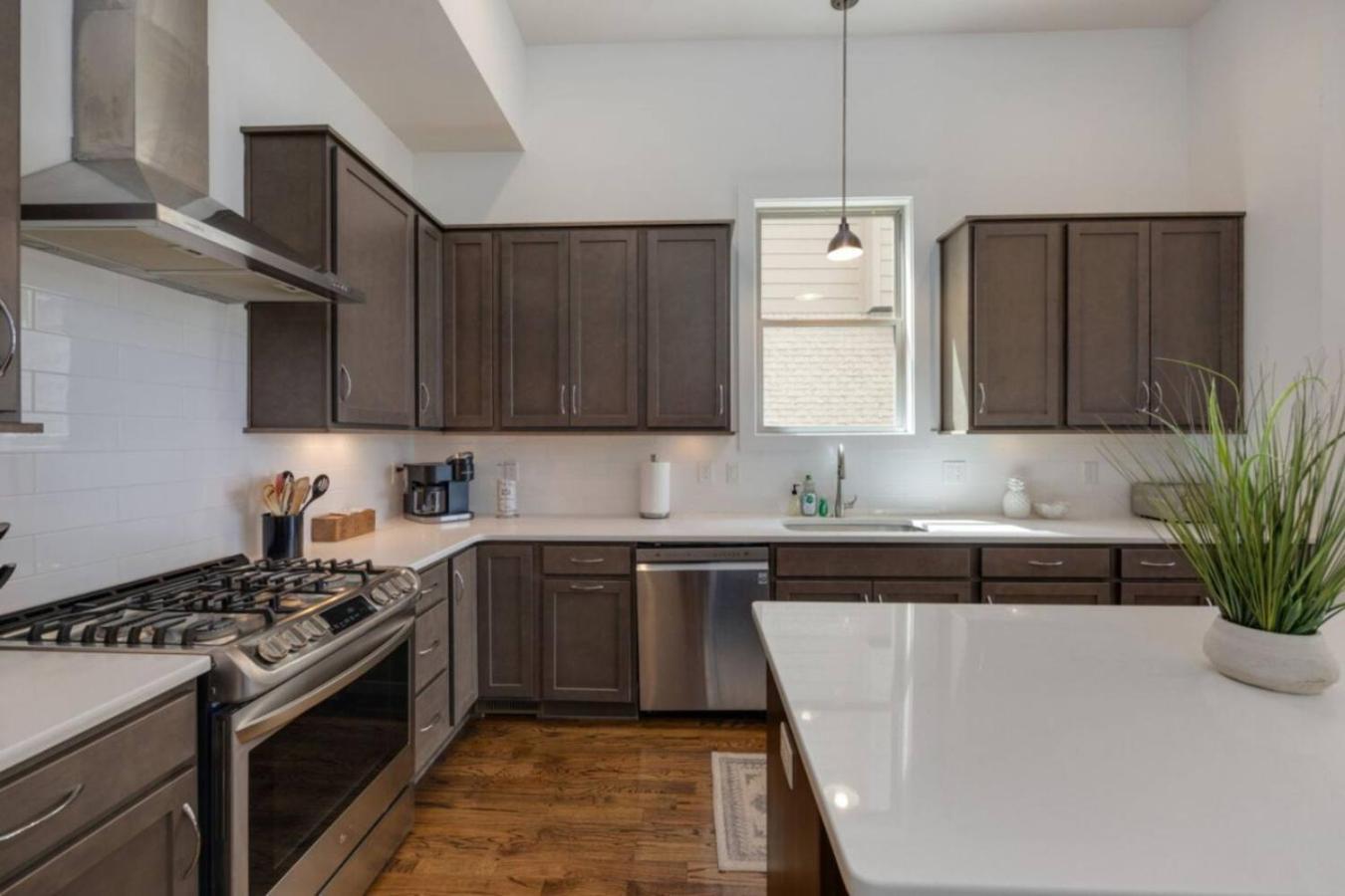 The Ivy 3 Bedroom 2.5 Bath In West End