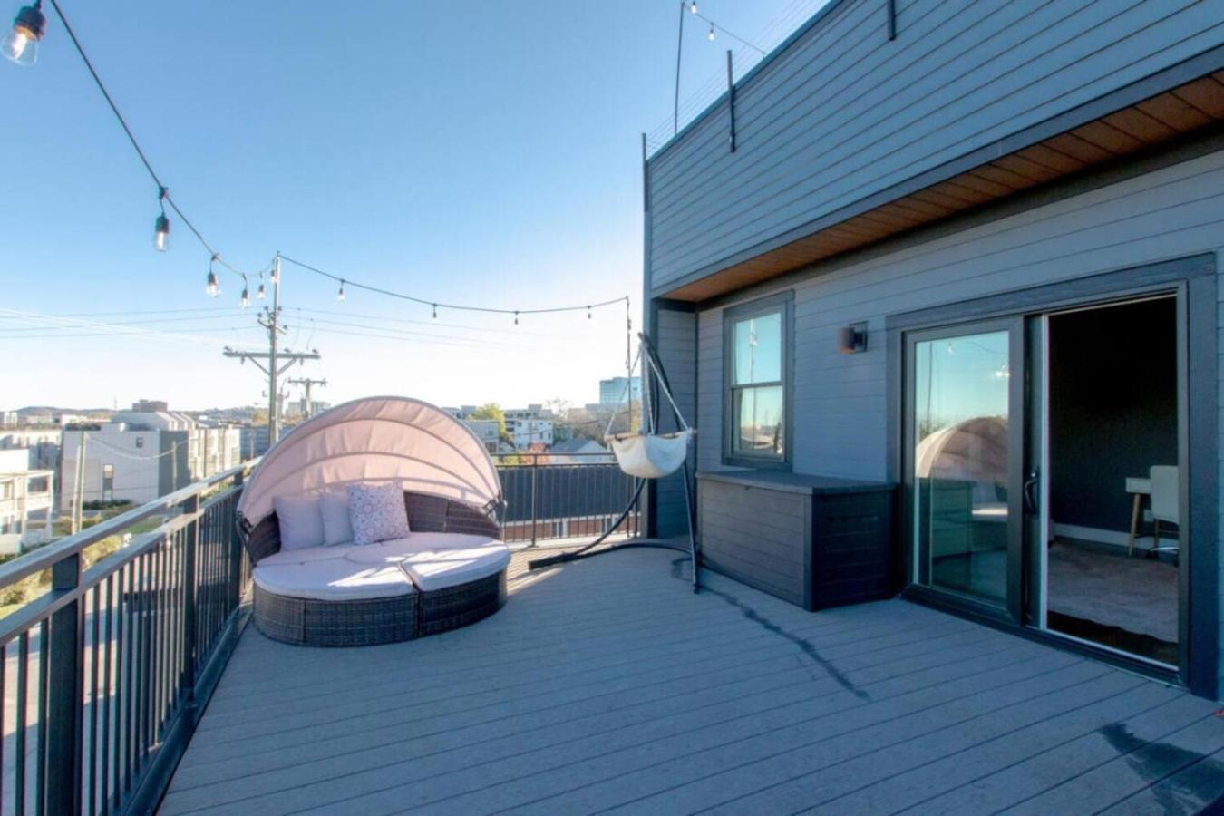 Holiday home Spacious And Modern 2 Rooftops Stage Games And