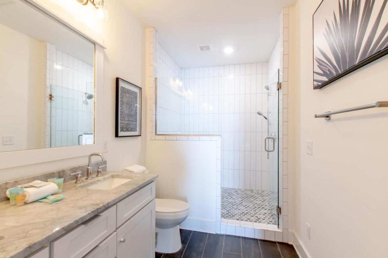 Holiday home Two Townhomes Rooftop Patios Hillsboro Village Nashville