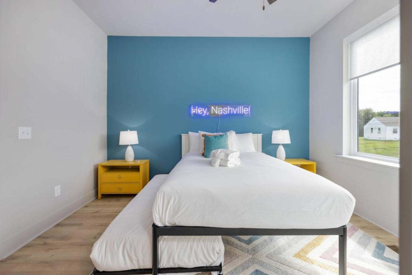 Holiday home Hey Dolly Denim Dual Townhomes