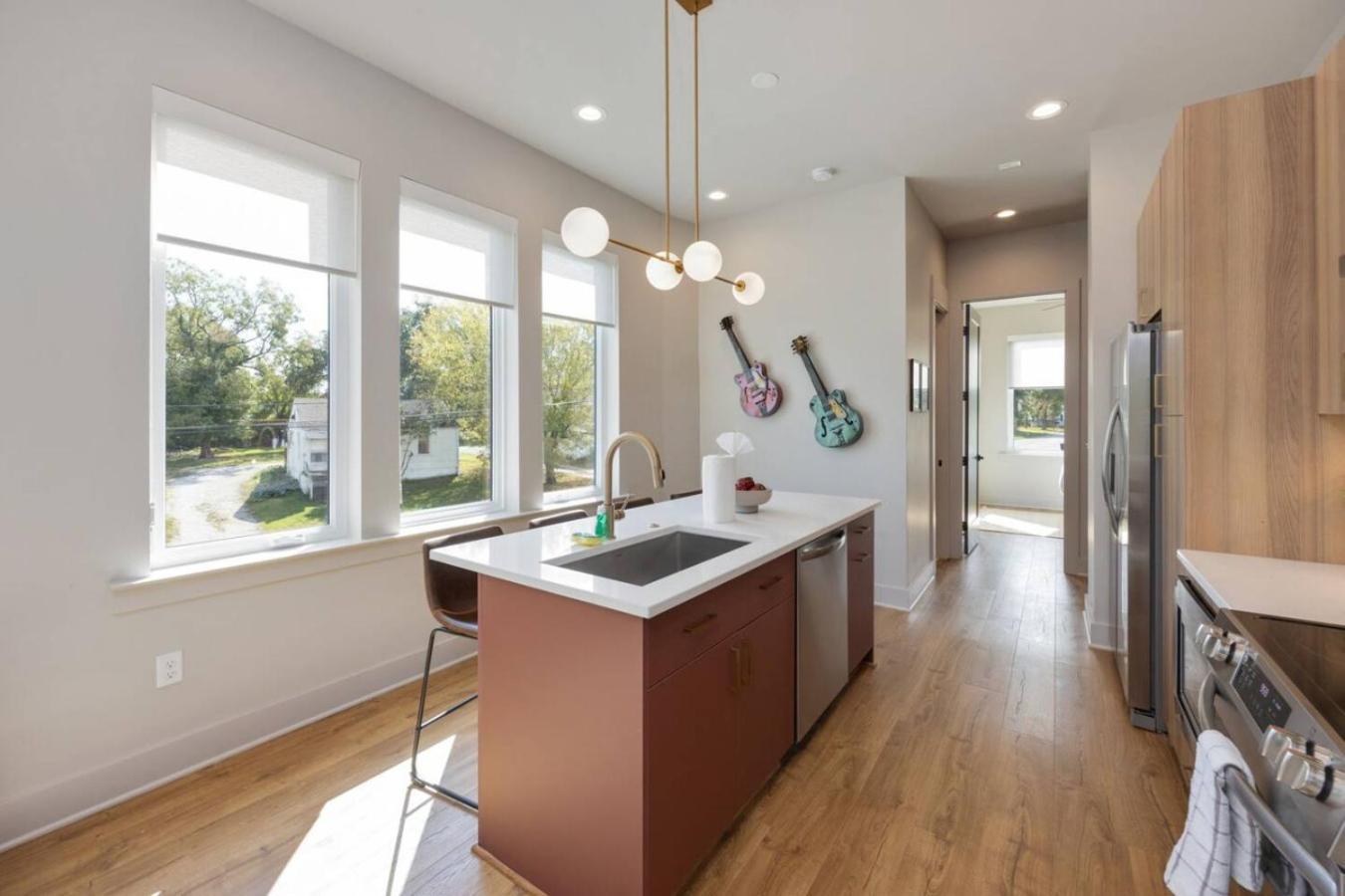 Holiday home Music Abode And Cowgirl Up Dual Townhomes Nashville