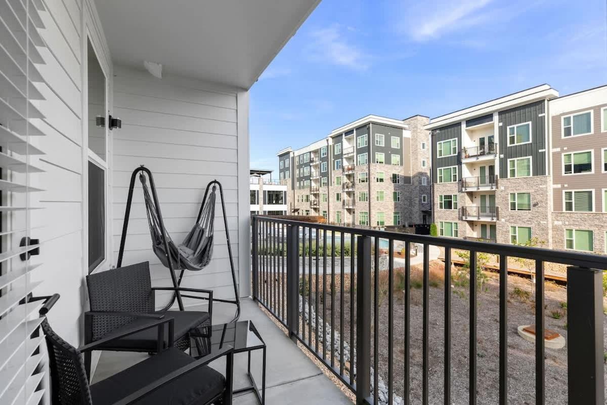 5min To Dt Pool King Bed Full Gym Parking * Nashville