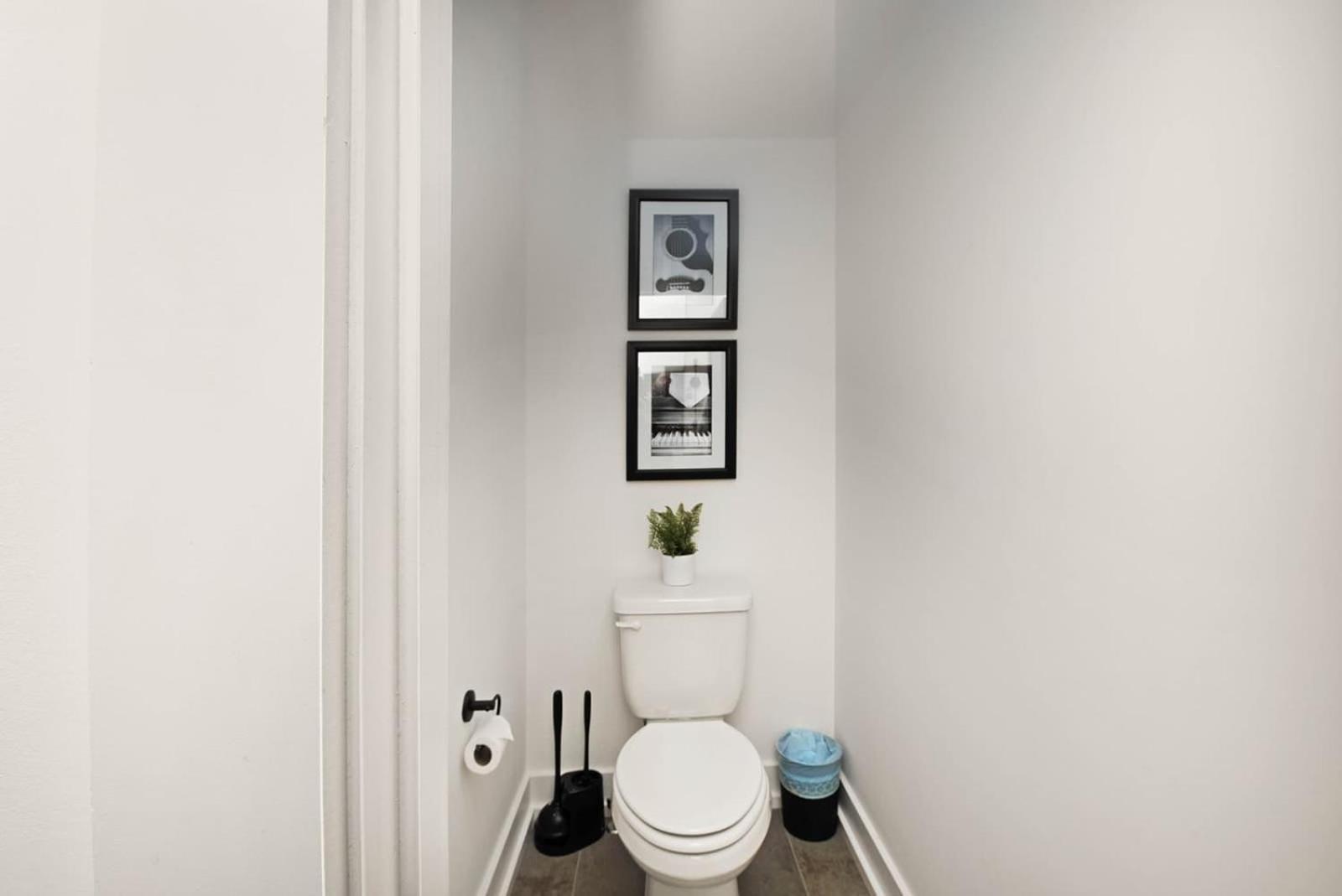 The Jackson House - 1 Mile To Broadway! Holiday home *