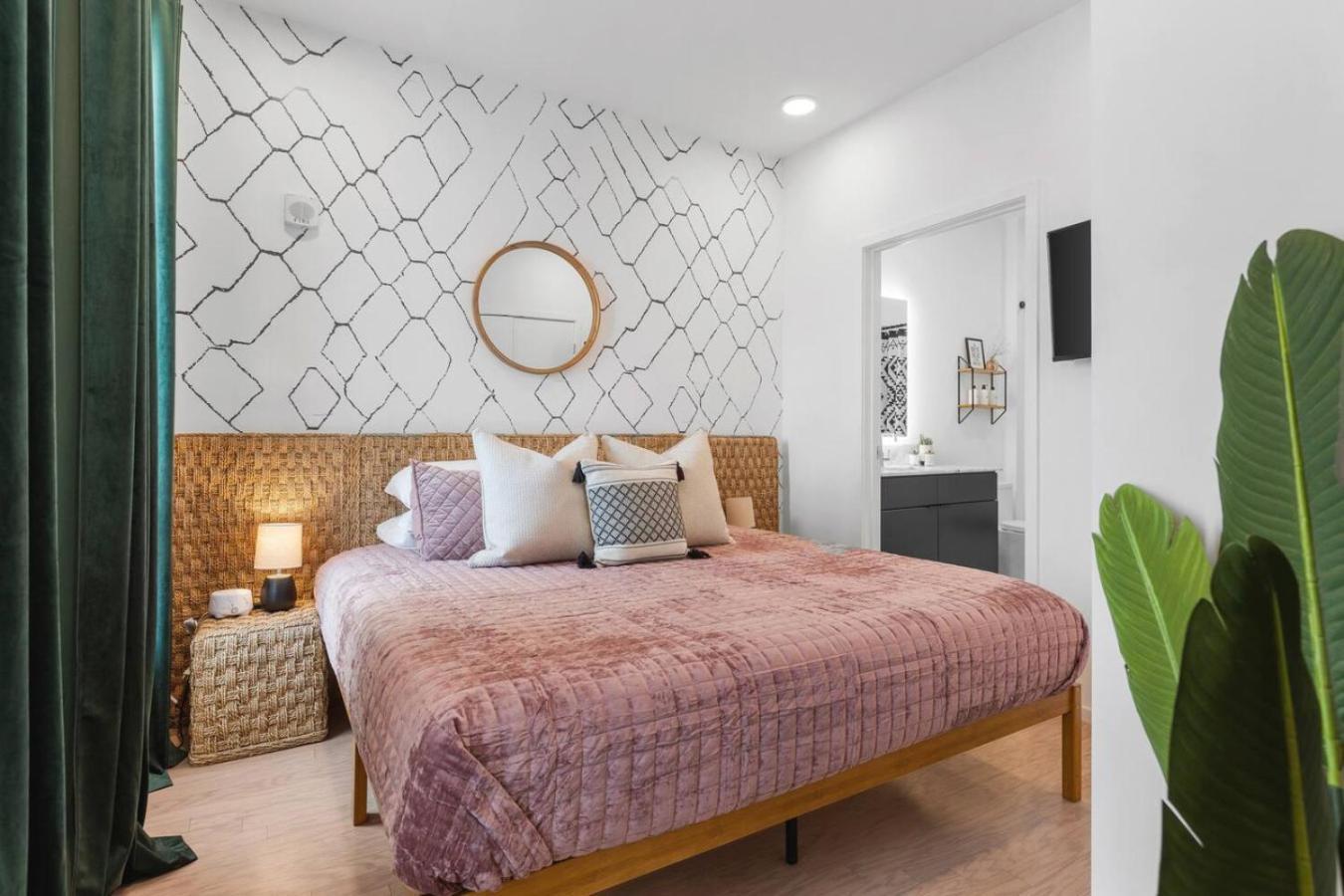 Luxury Riverview With Patio Walk To Broadway Holiday home Nashville