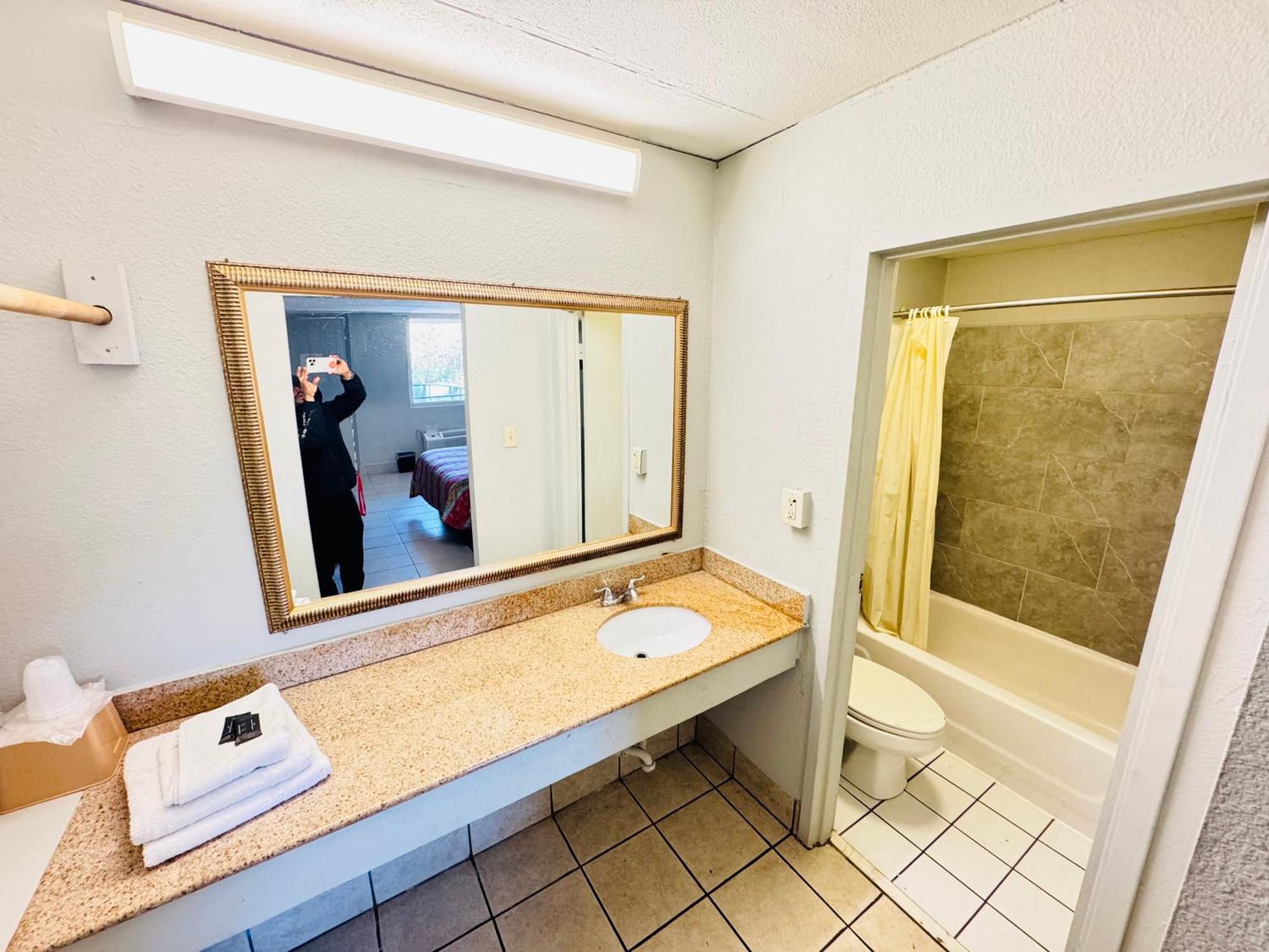 Hotel Cumberland Near Downtown - Nashville, Tn 3*