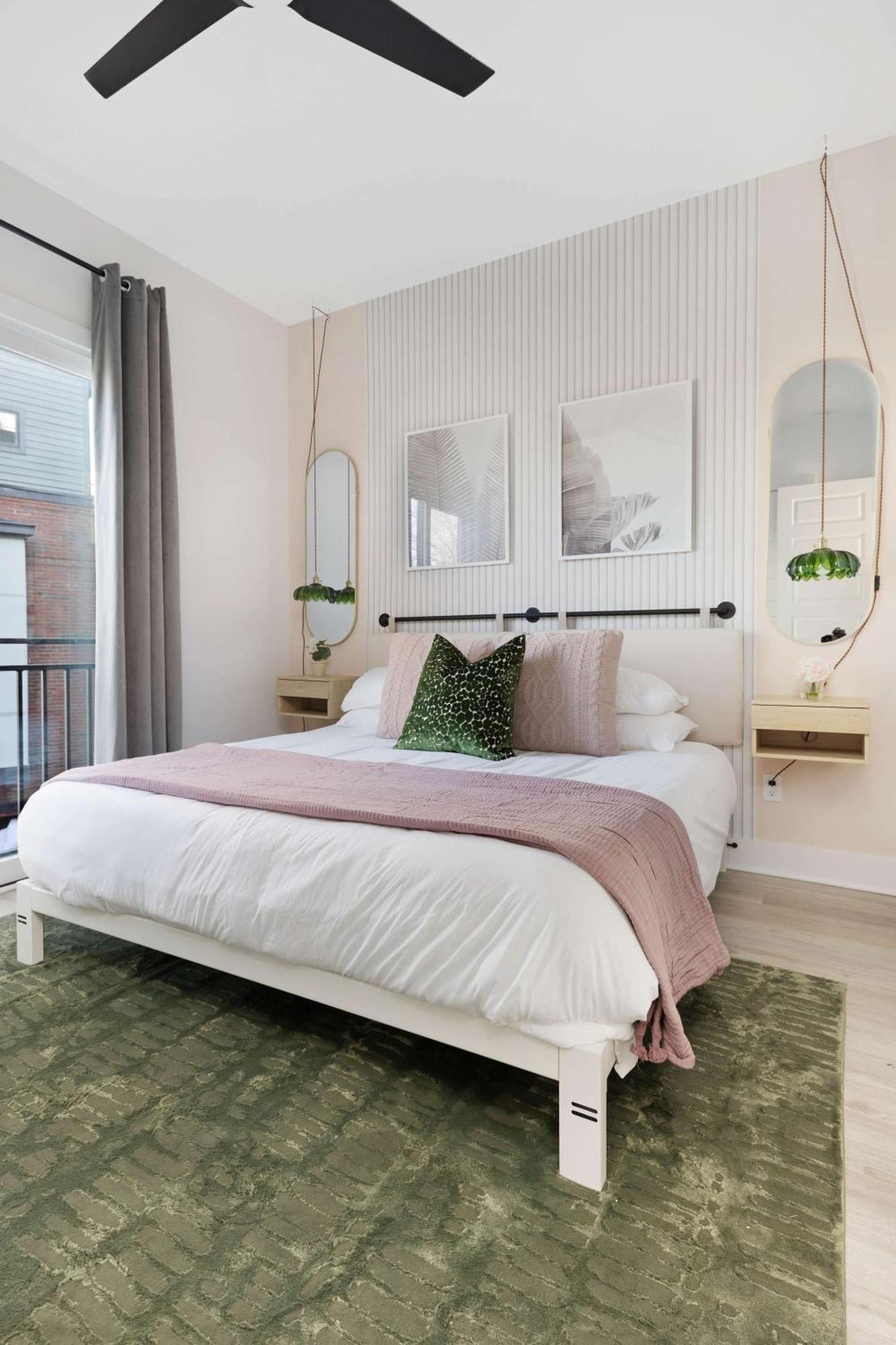 The Camellia - Rooftop Patio & Dog Friendly! * Nashville