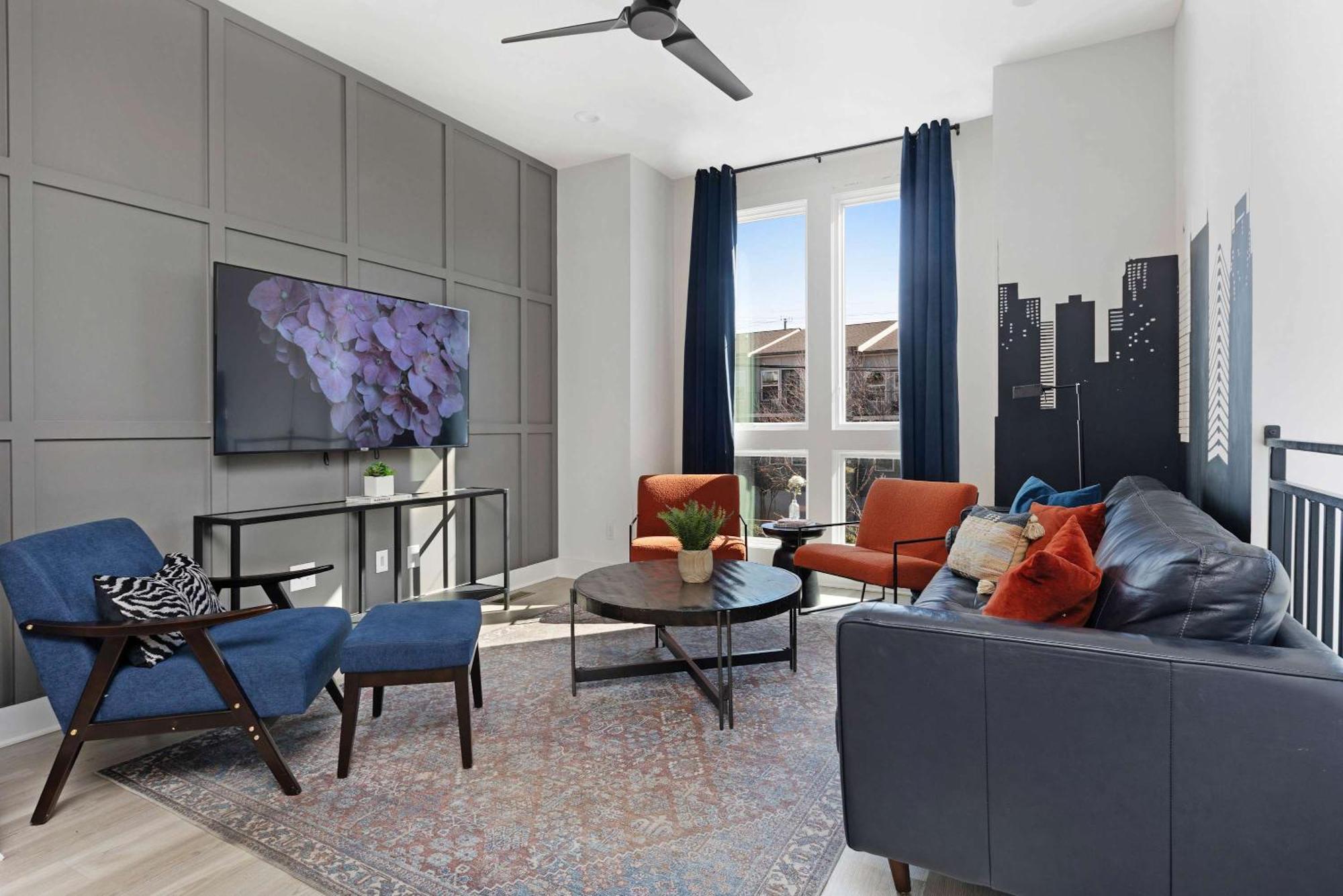 The Aster - Rooftop Patio 2 Miles To Broadway *