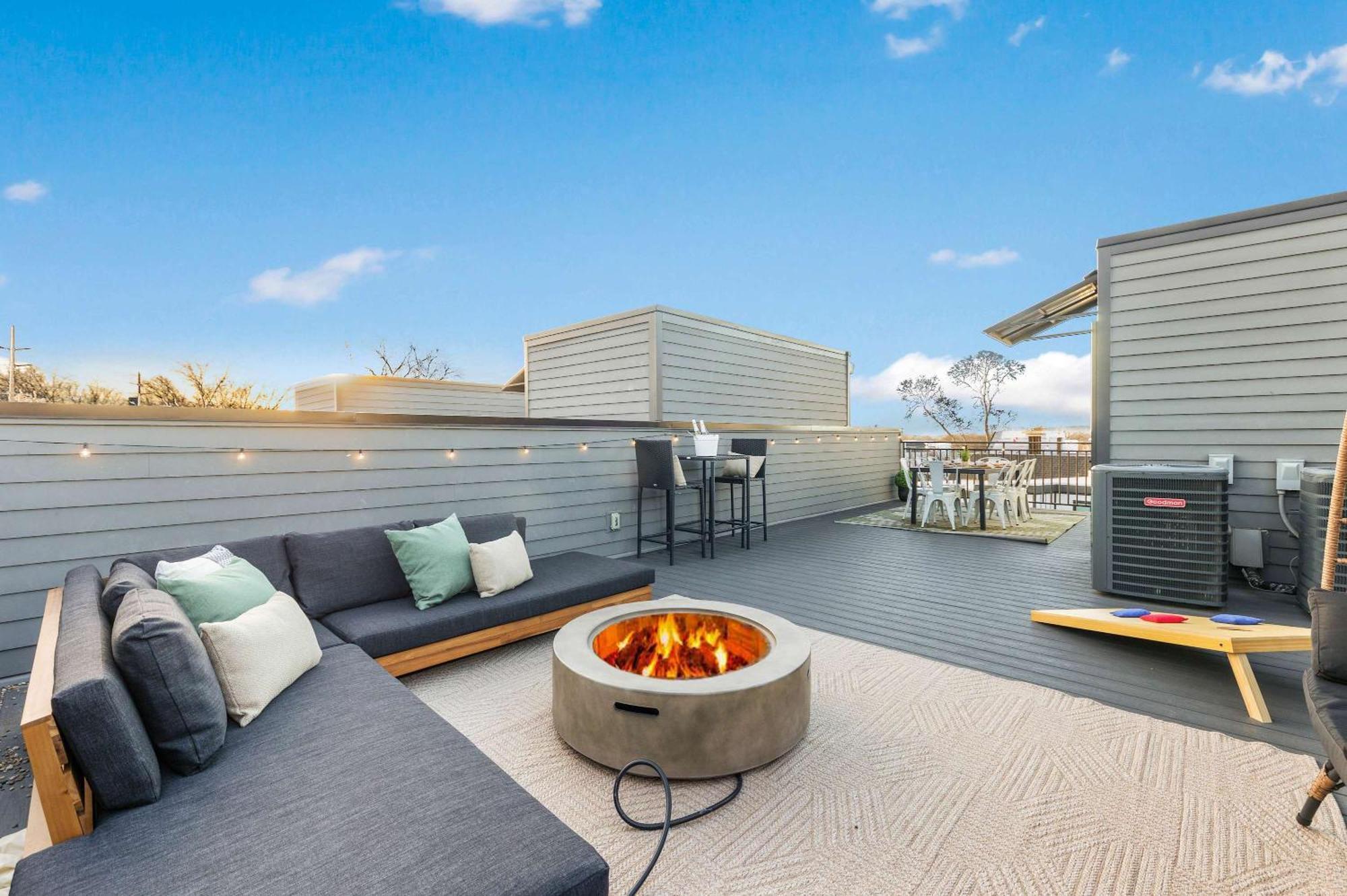 The Sunflower - Mins To Broadway And Rooftop Patio! * Nashville