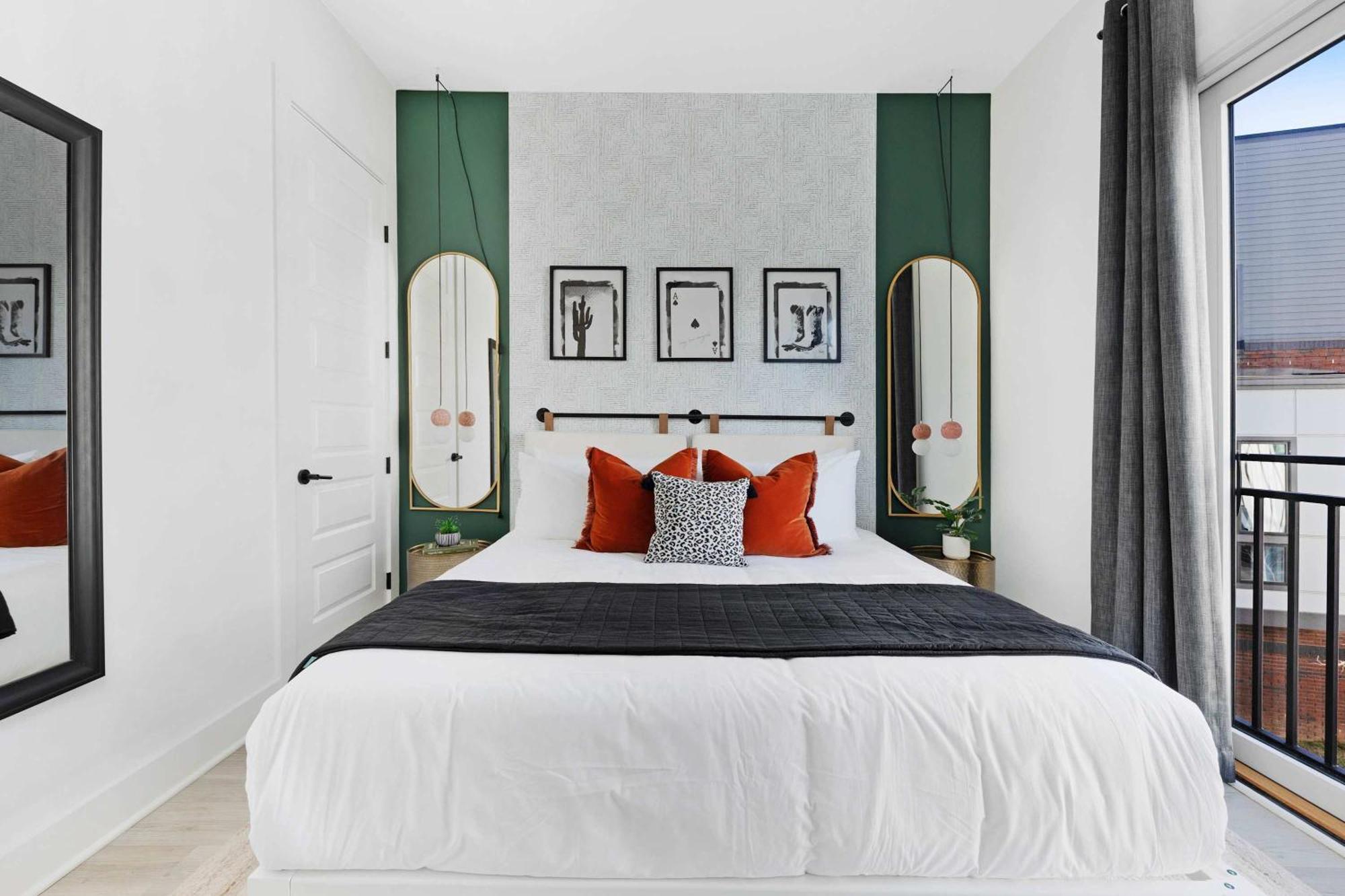 The Sunflower - Mins To Broadway And Rooftop Patio! *