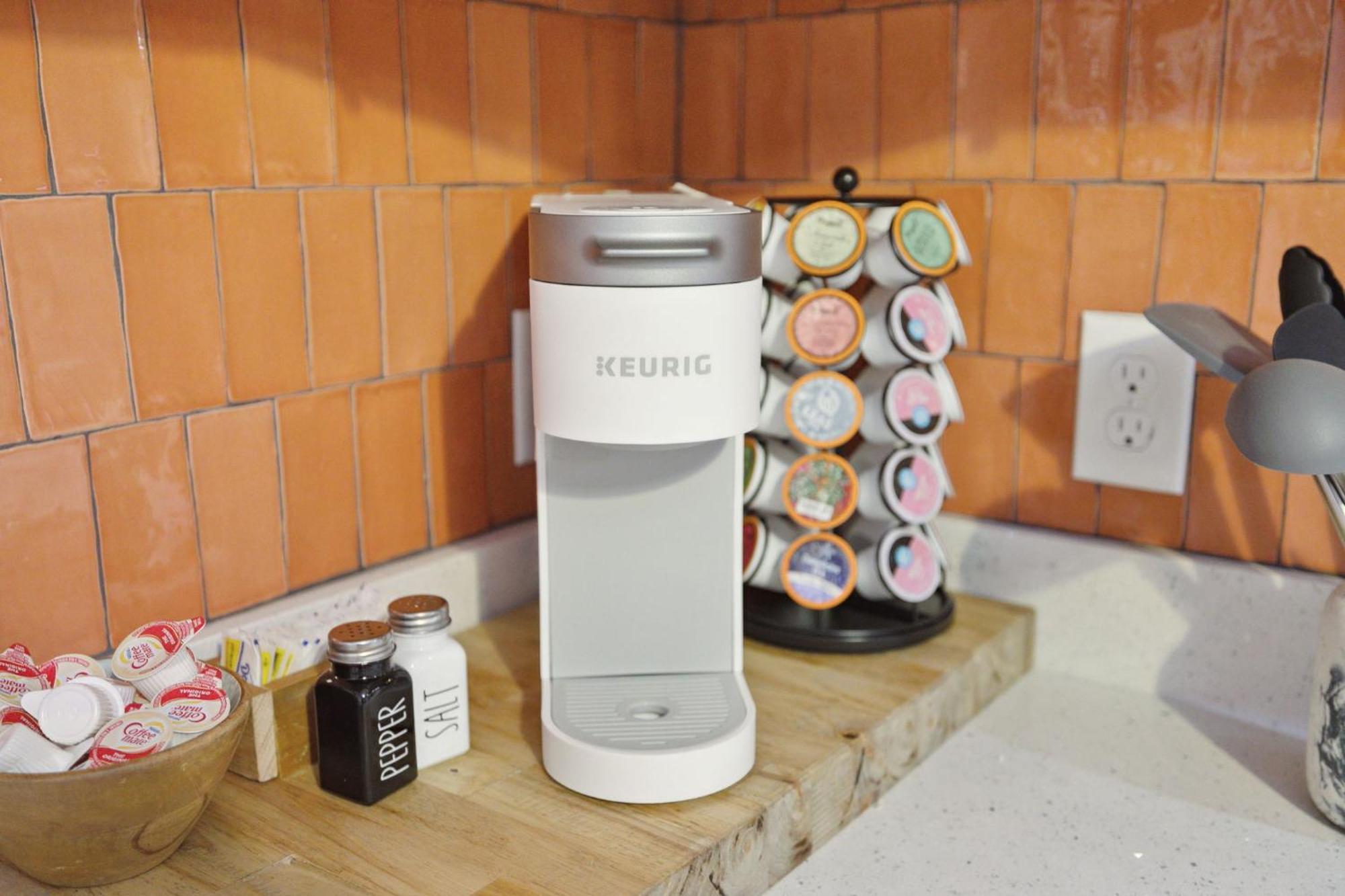 Vibey Unit In Duplex Apartment