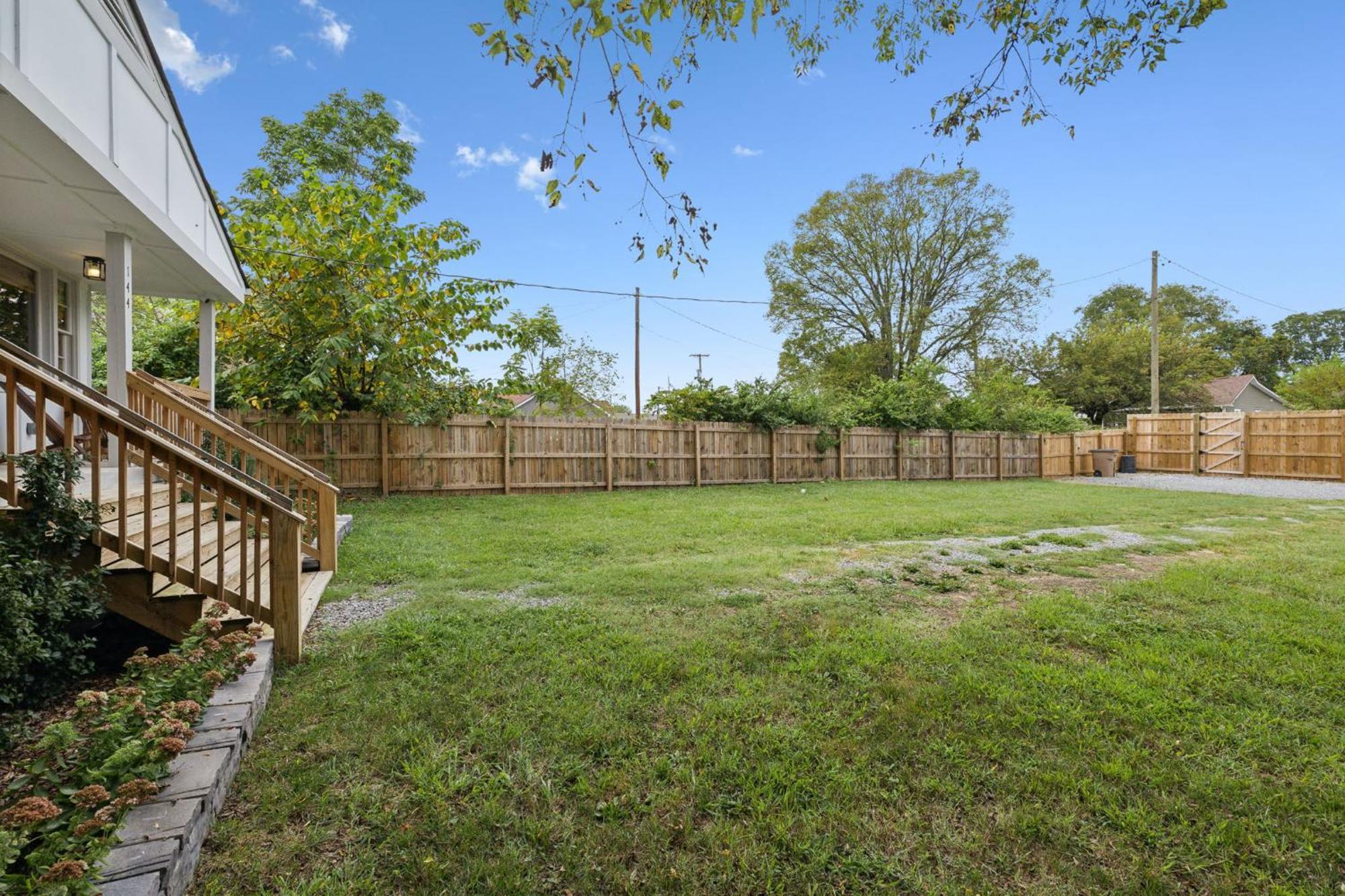 Vibey Unit In Duplex *