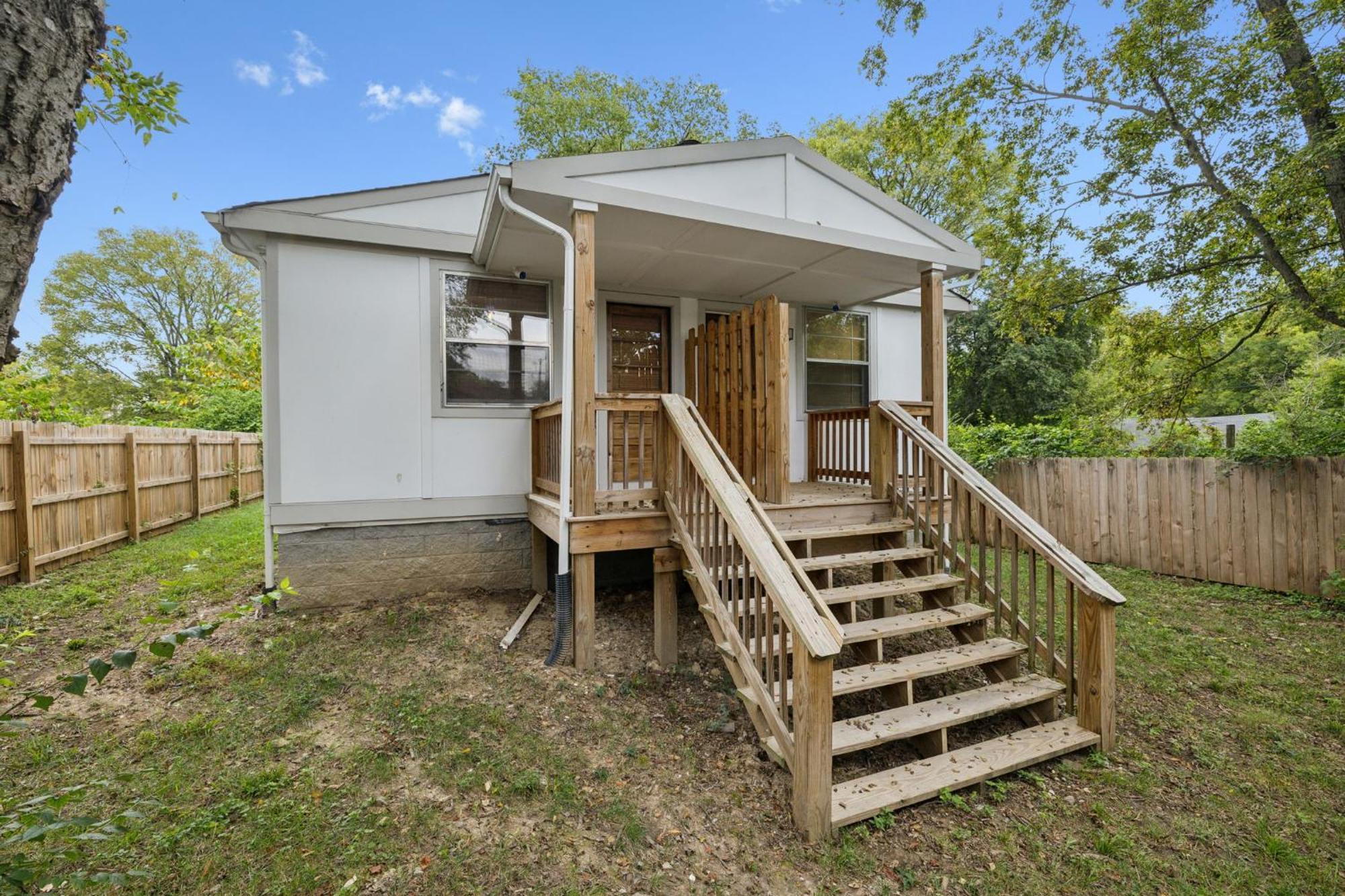 Vibey Unit In Duplex