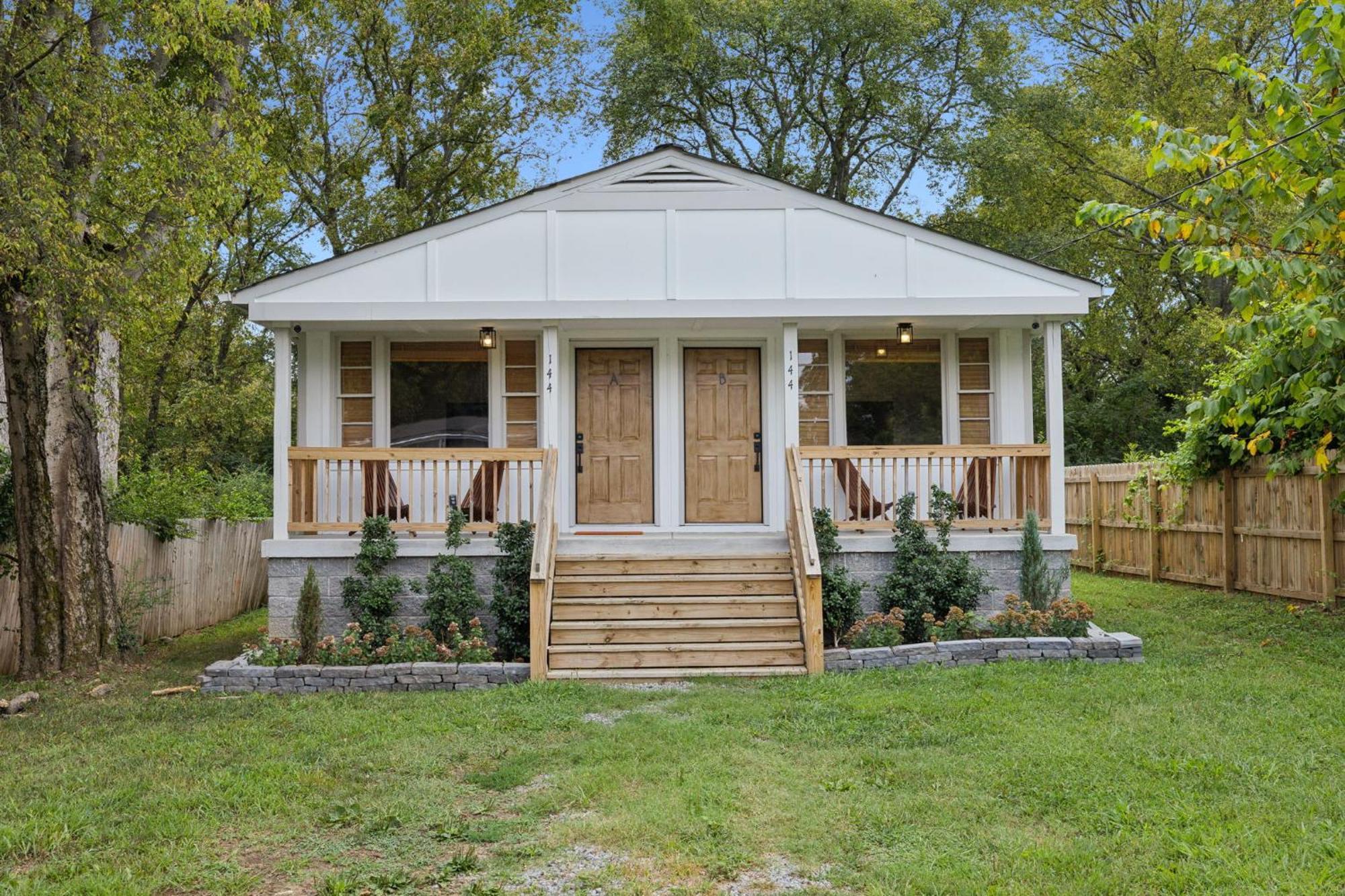 Apartment Vibey Unit In Duplex *