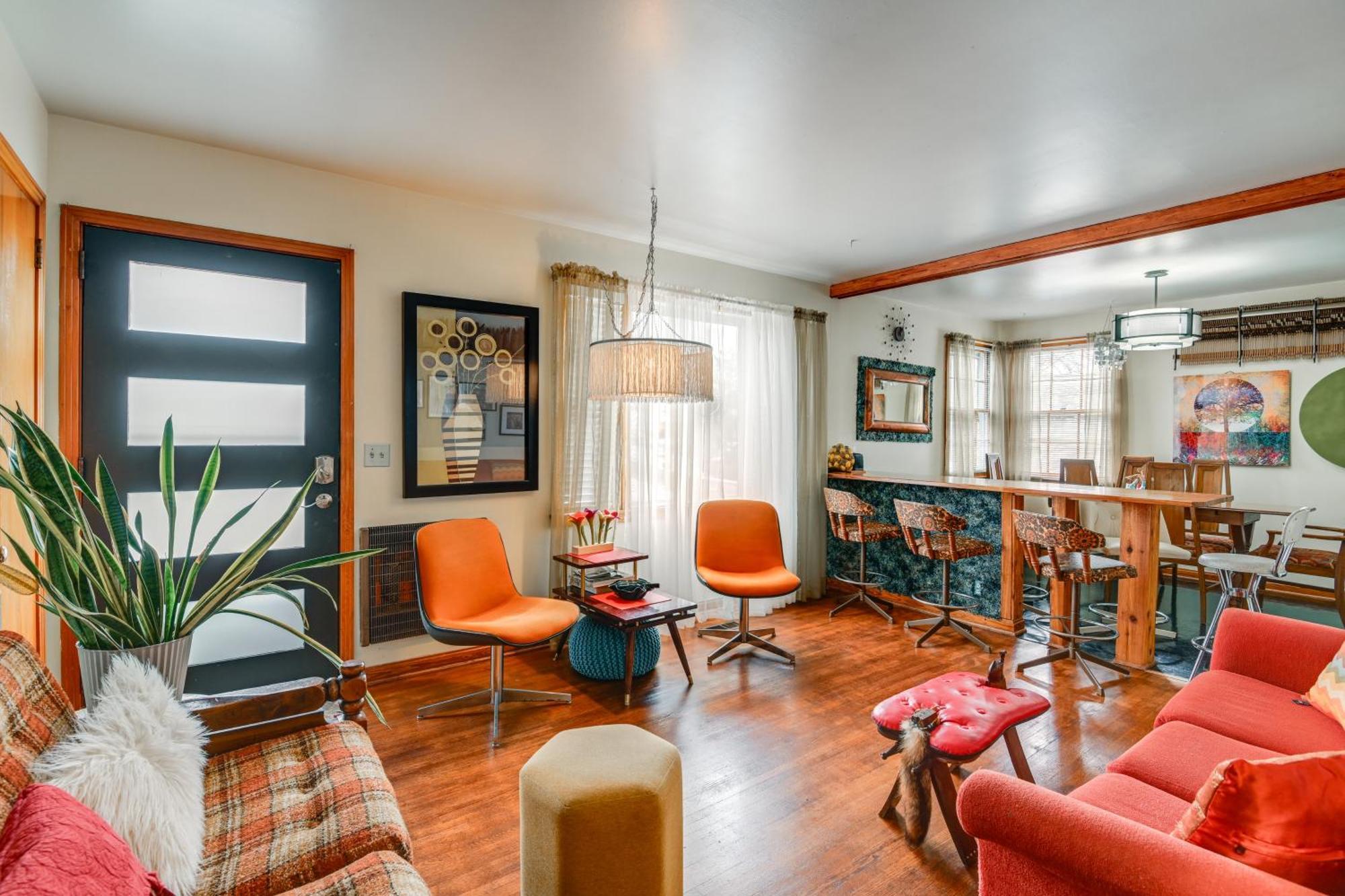 Holiday home 6 Mi To Downtown 70s-themed In Nashville! Nashville