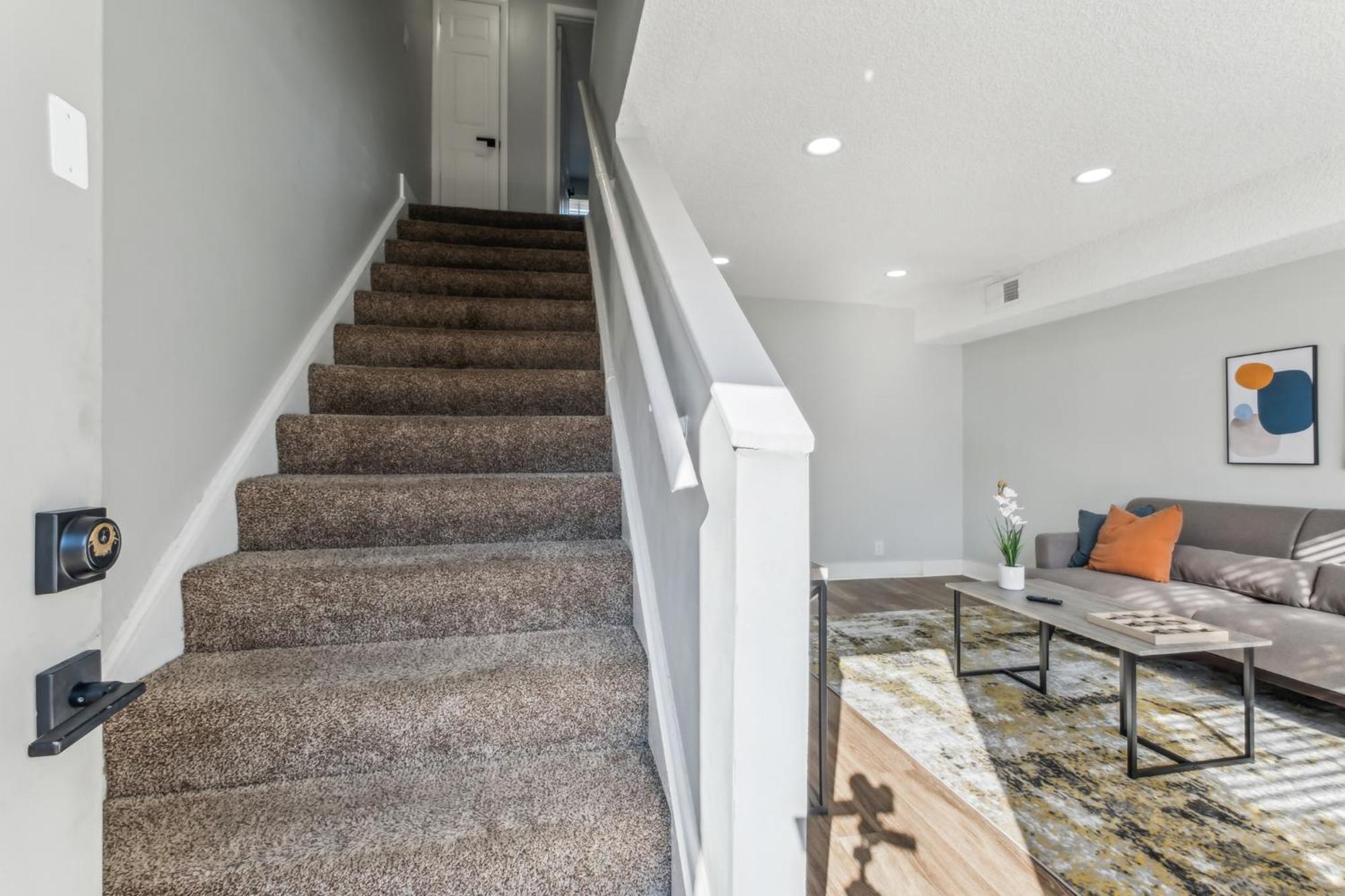 Brentwood S I Cozy & Comfy I 2bd 15 Bth *