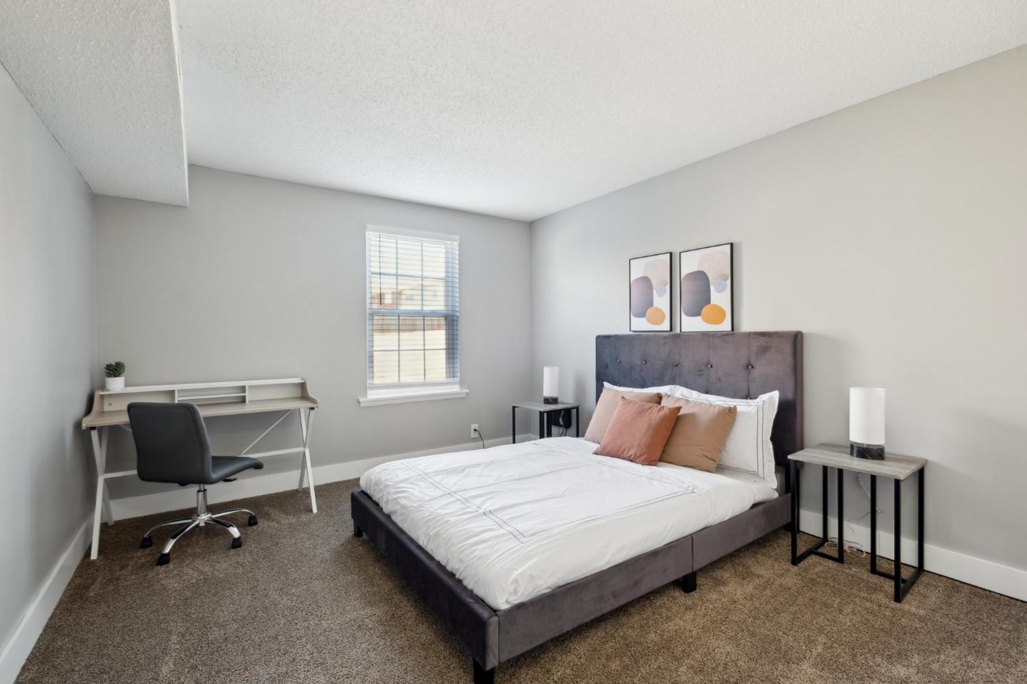 Brentwood C4 I Cozy & Comfy I 2bd I Free Parking Apartment