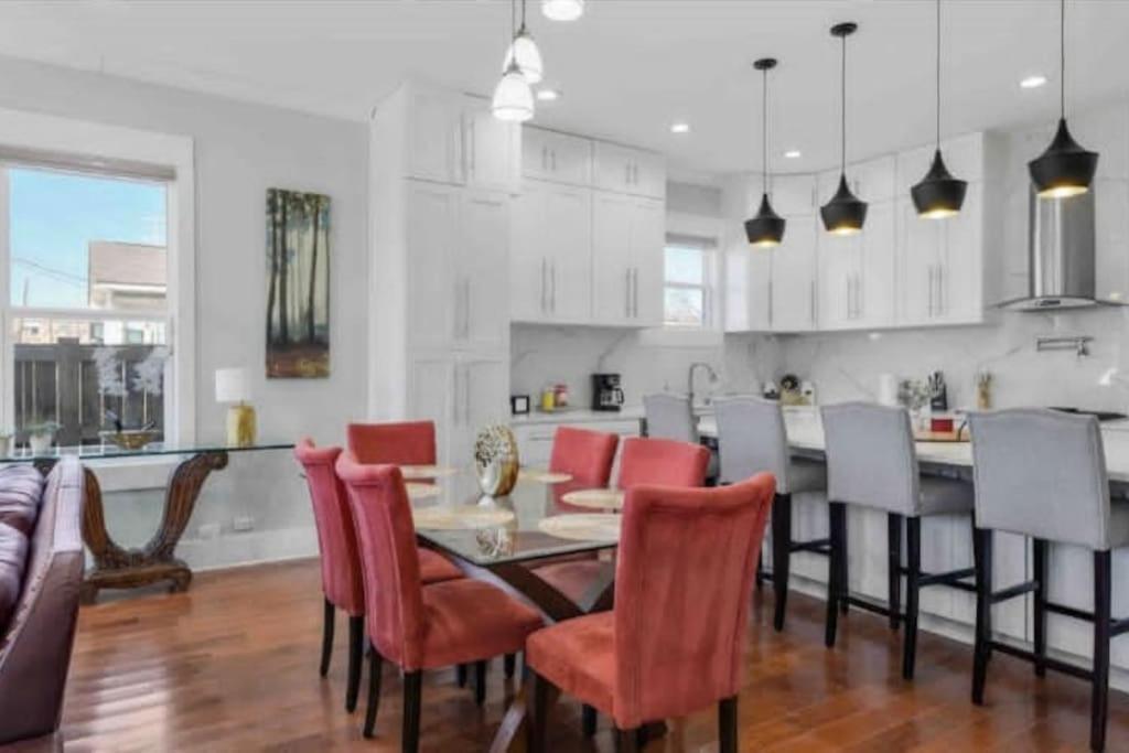 Holiday home Downtown Luxury, Sleeps 6 At Downtown *