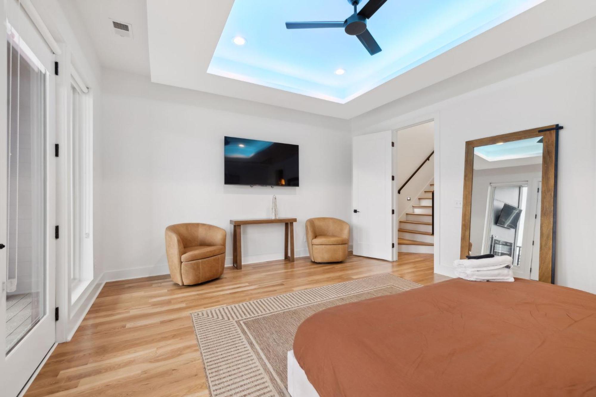 Holiday home Sleek Multi-level Rooftop Views & Pool Table *