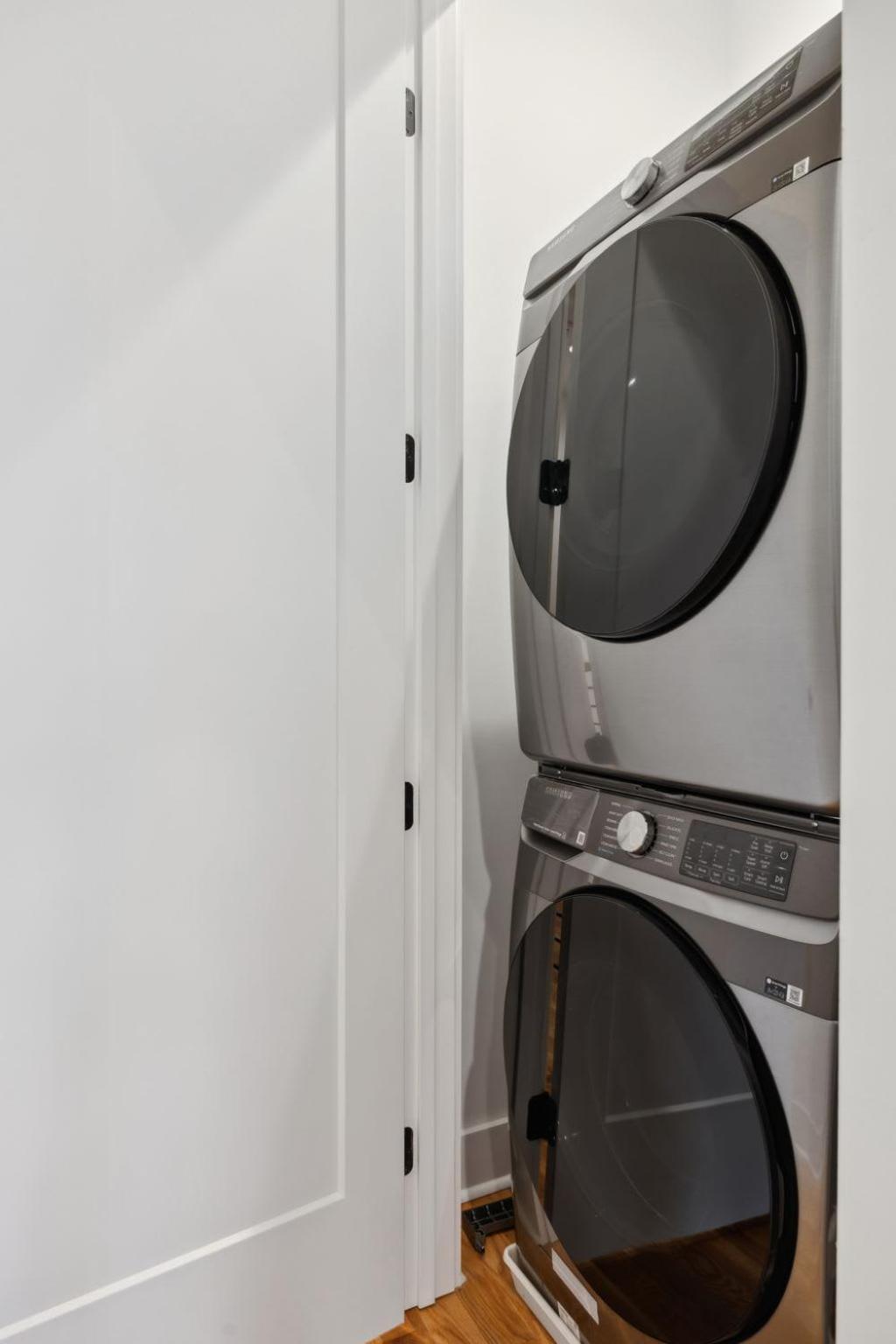 Sleek Multi-level Rooftop Views & Pool Table Nashville