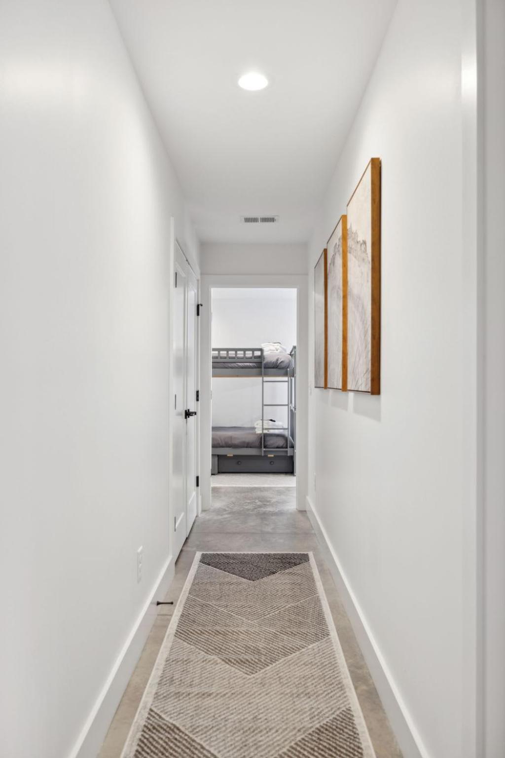 Sleek Multi-level Rooftop Views & Pool Table Nashville