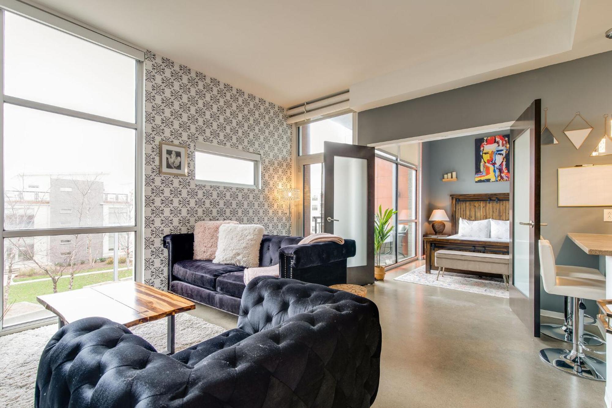 Holiday home 5m217 Longterm Just Across The River From Downtown