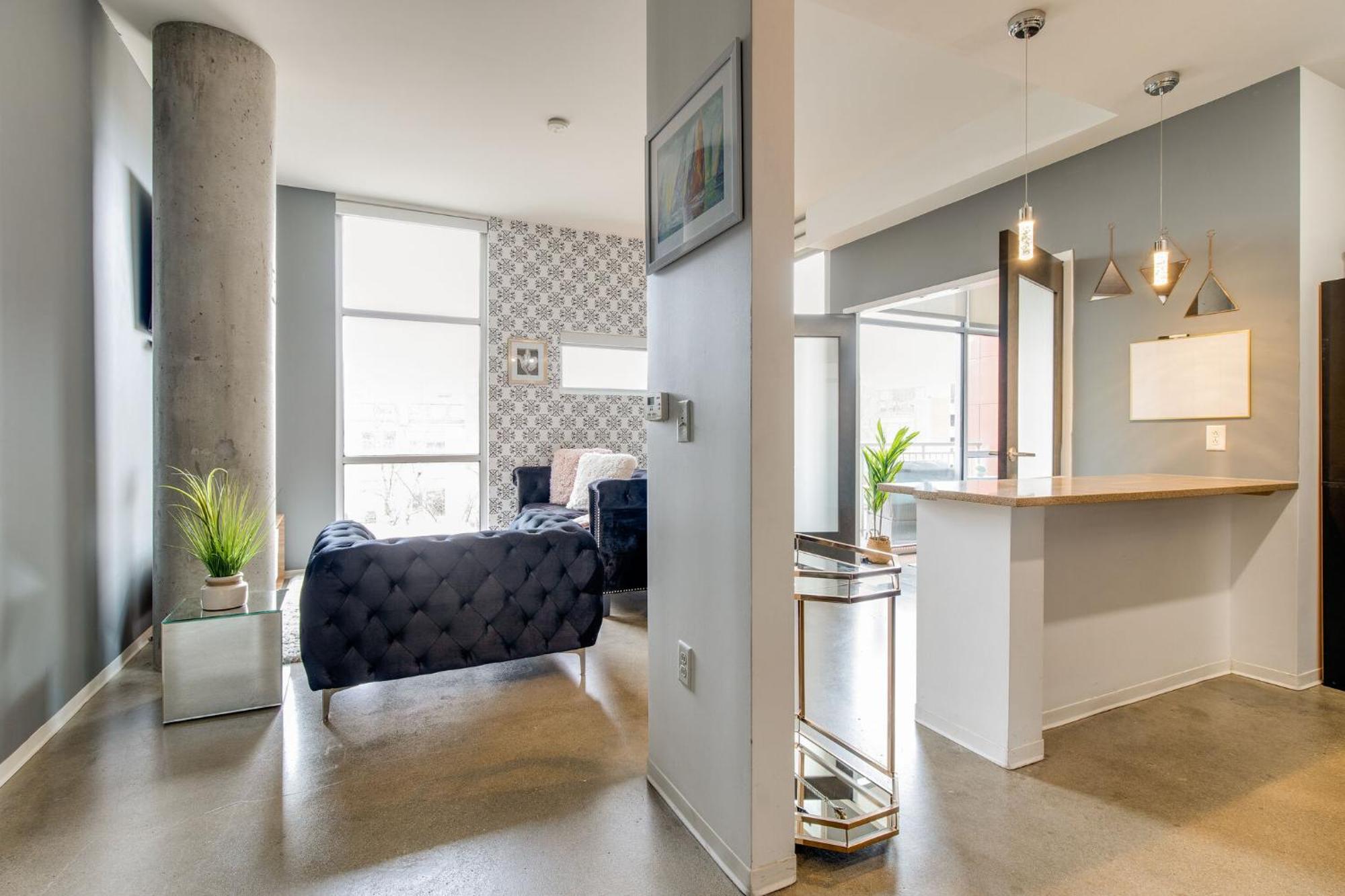 5m217 Longterm Just Across The River From Downtown Holiday home Nashville