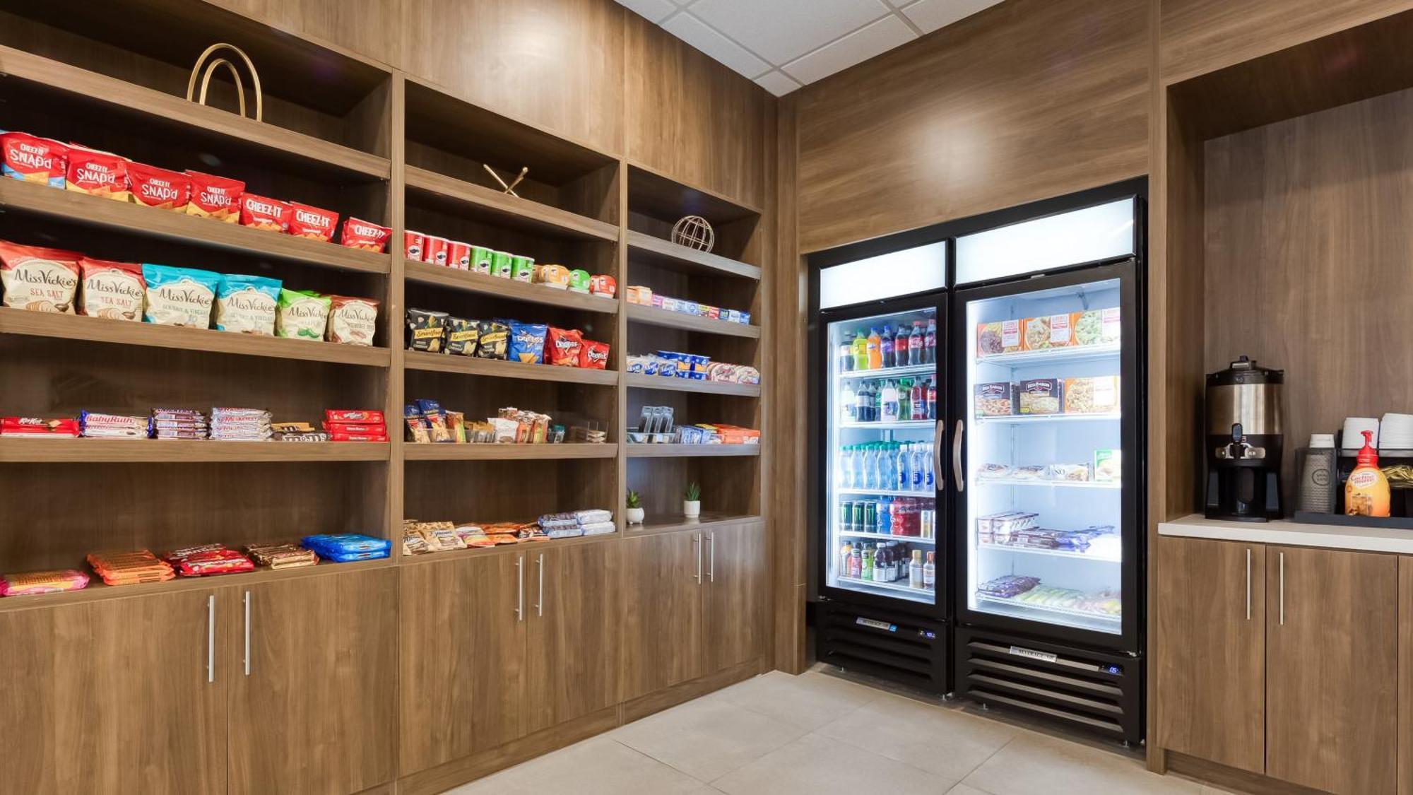Hotel Airport By Ihg Nashville