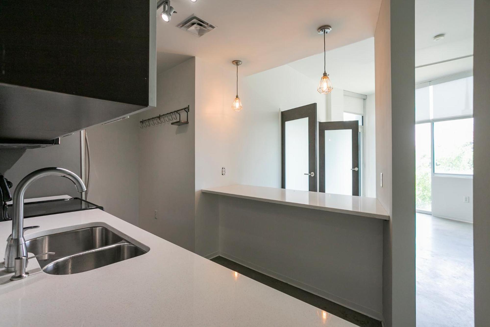 Holiday home 5m222- Unfurnished Amazing Layout *